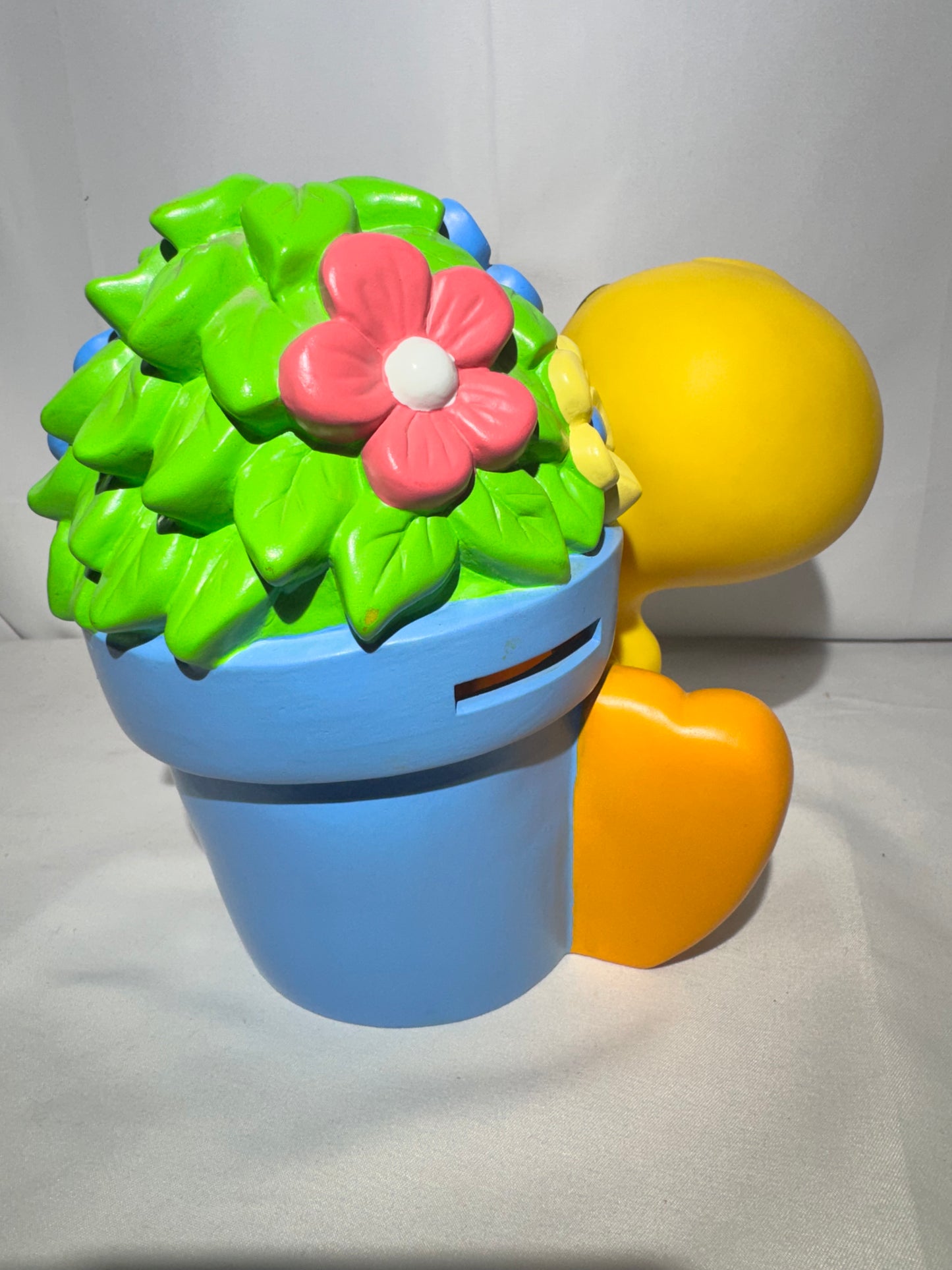 Vintage 1998 Warner Bros. Tweety Bird Coin Bank – Tweety Holding Flower Pot