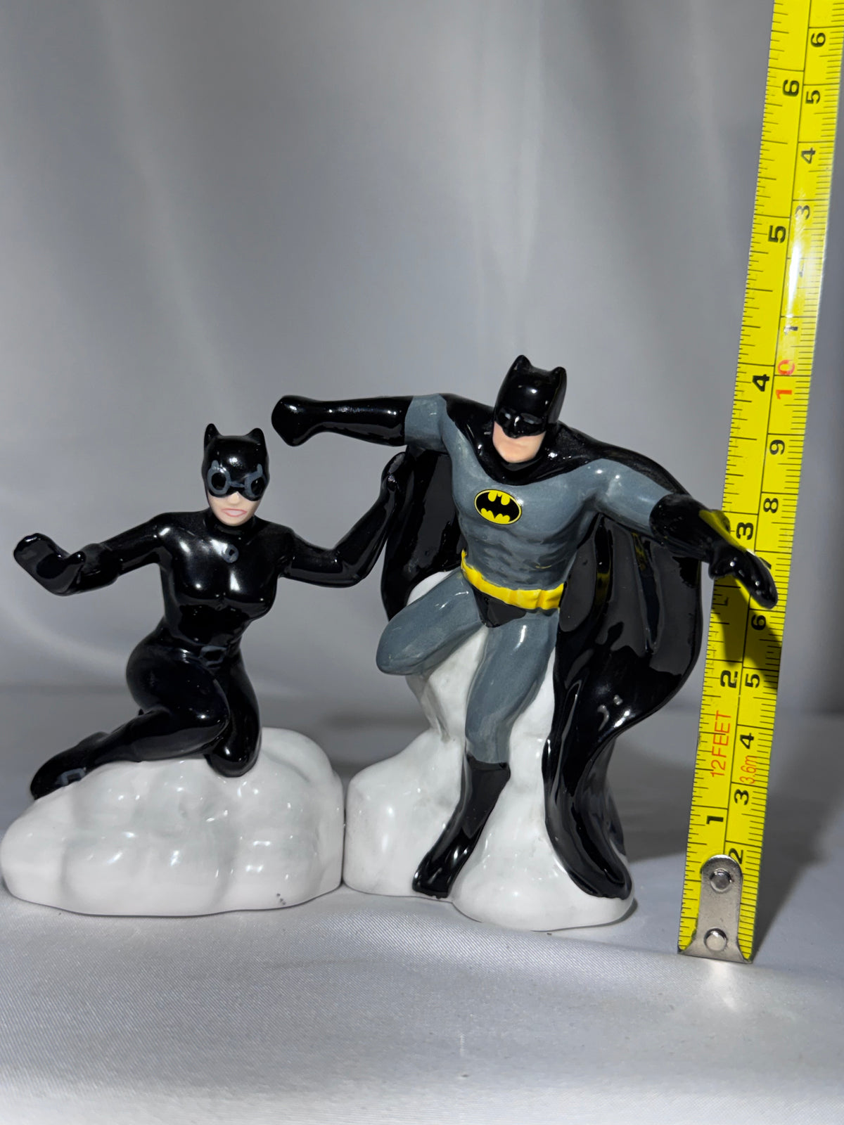 DC Comics Batman & Catwoman Magnetic Salt & Pepper Shakers – Westland Giftware #25535 – Original Box