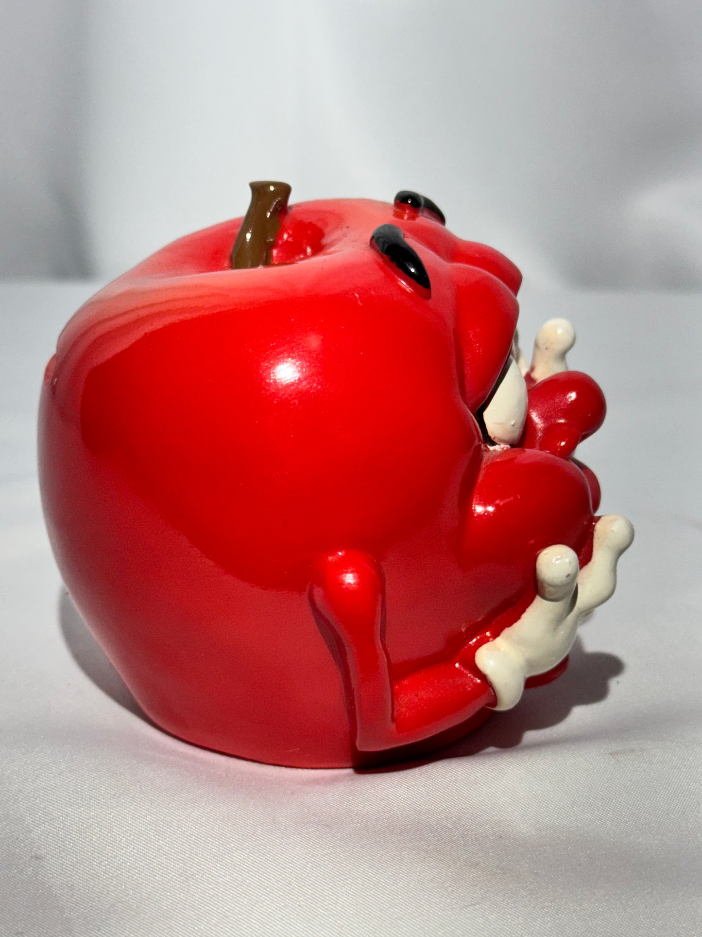 Vintage Giggling Groceries Red Apple Coin Bank w/ Stopper – Fun Collectible