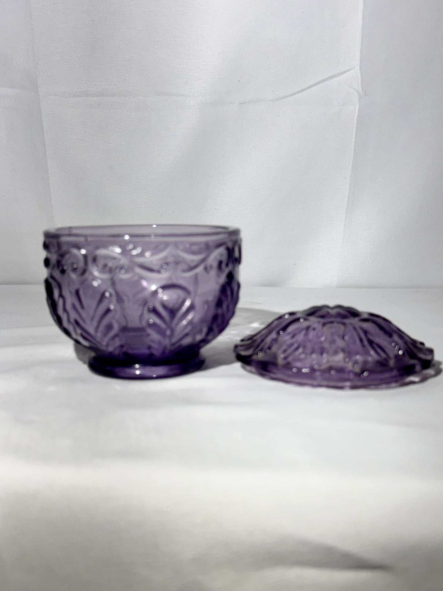 Vintage Fenton Amethyst Glass Trinket Box / Dresser Display – Fenton Sticker & Logo