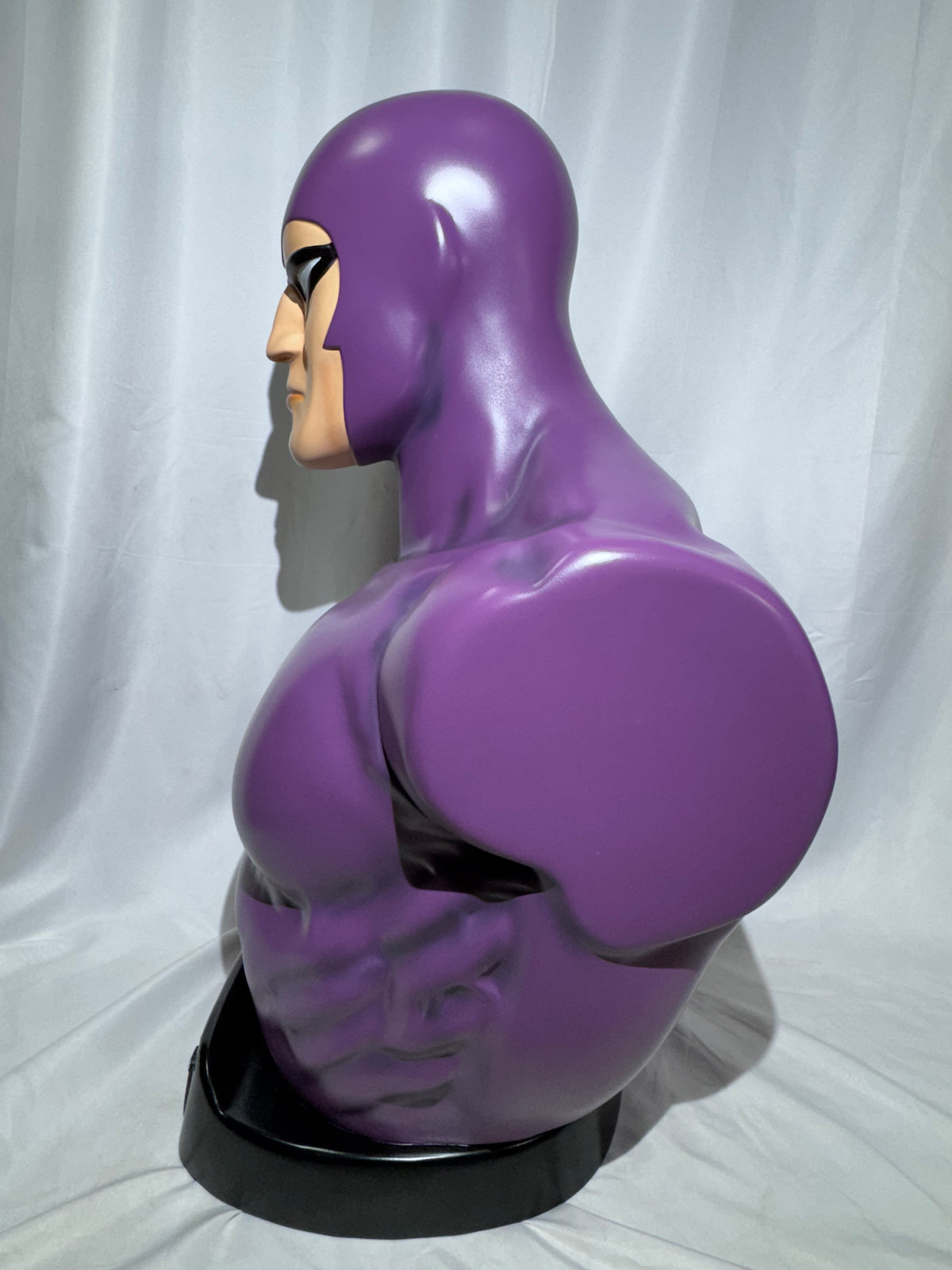 **VERY RARE** The Phantom “The Ghost Who Walks” Bust Display Statue #30/50
