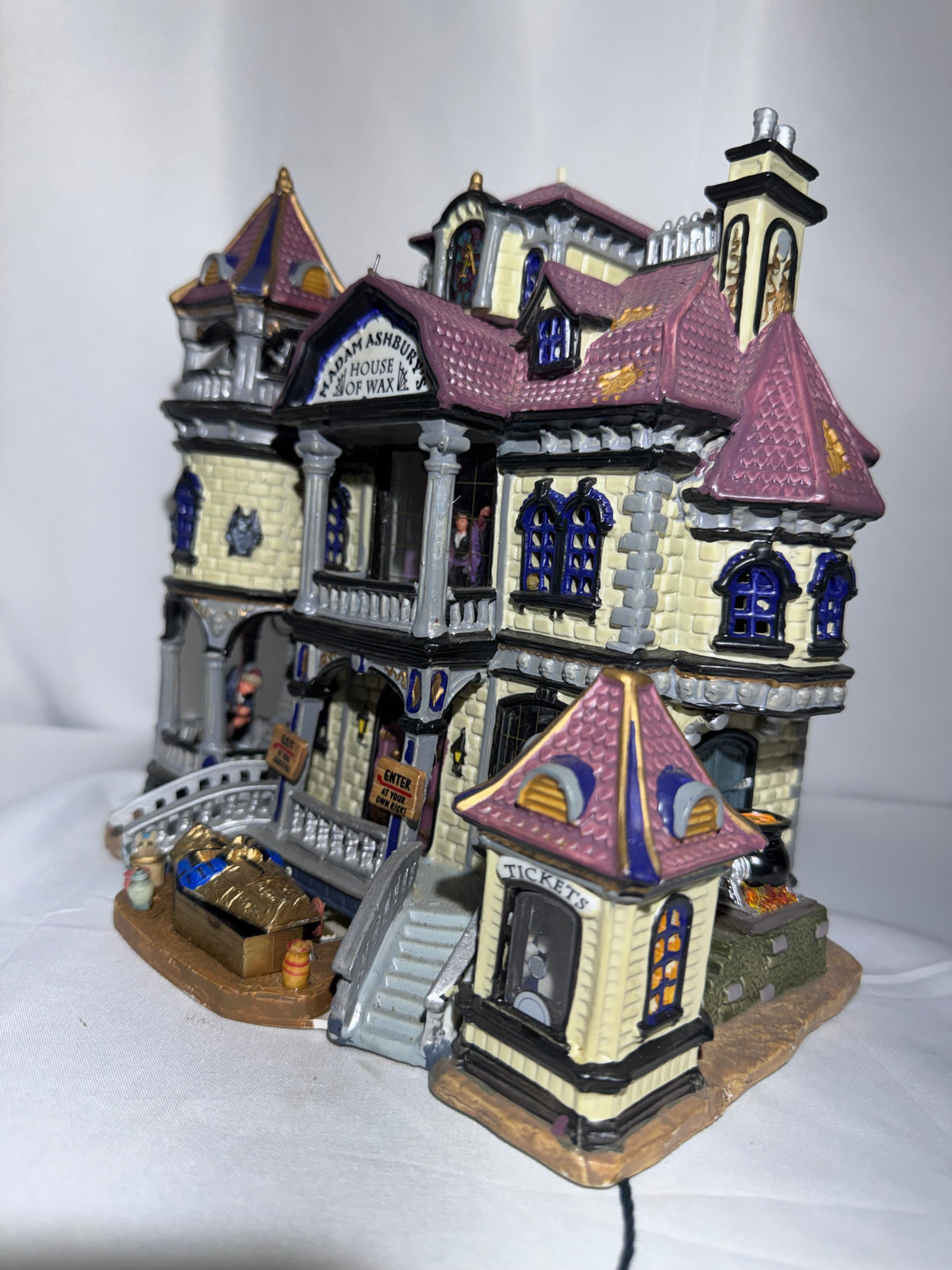 Lemax Spooky Town Madam Ashbury’s House of Wax #35784 – Retired 2003 Halloween Village