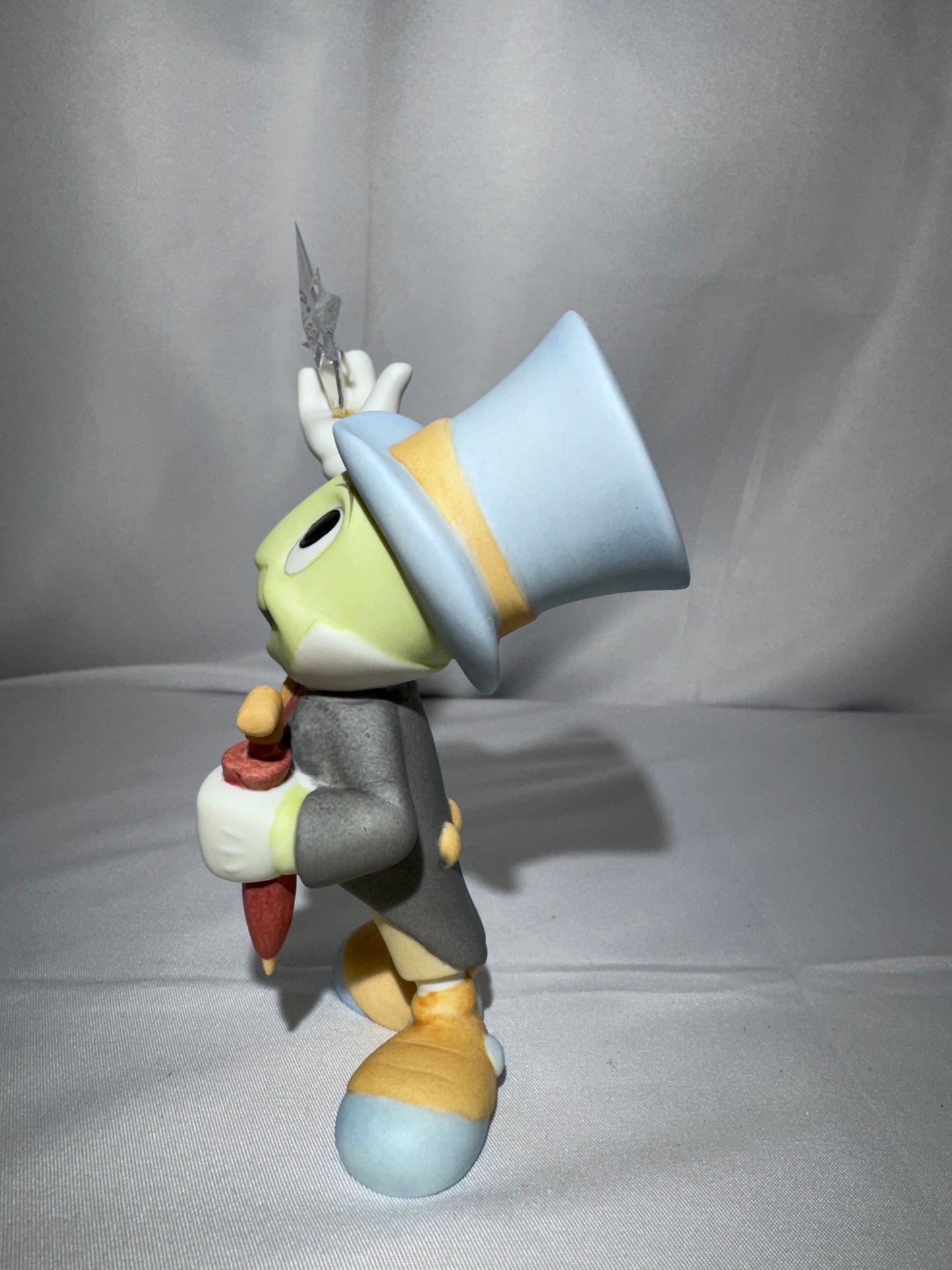 Precious Moments Disney Jiminy Cricket Reach For The Stars Figurine #114704 2011