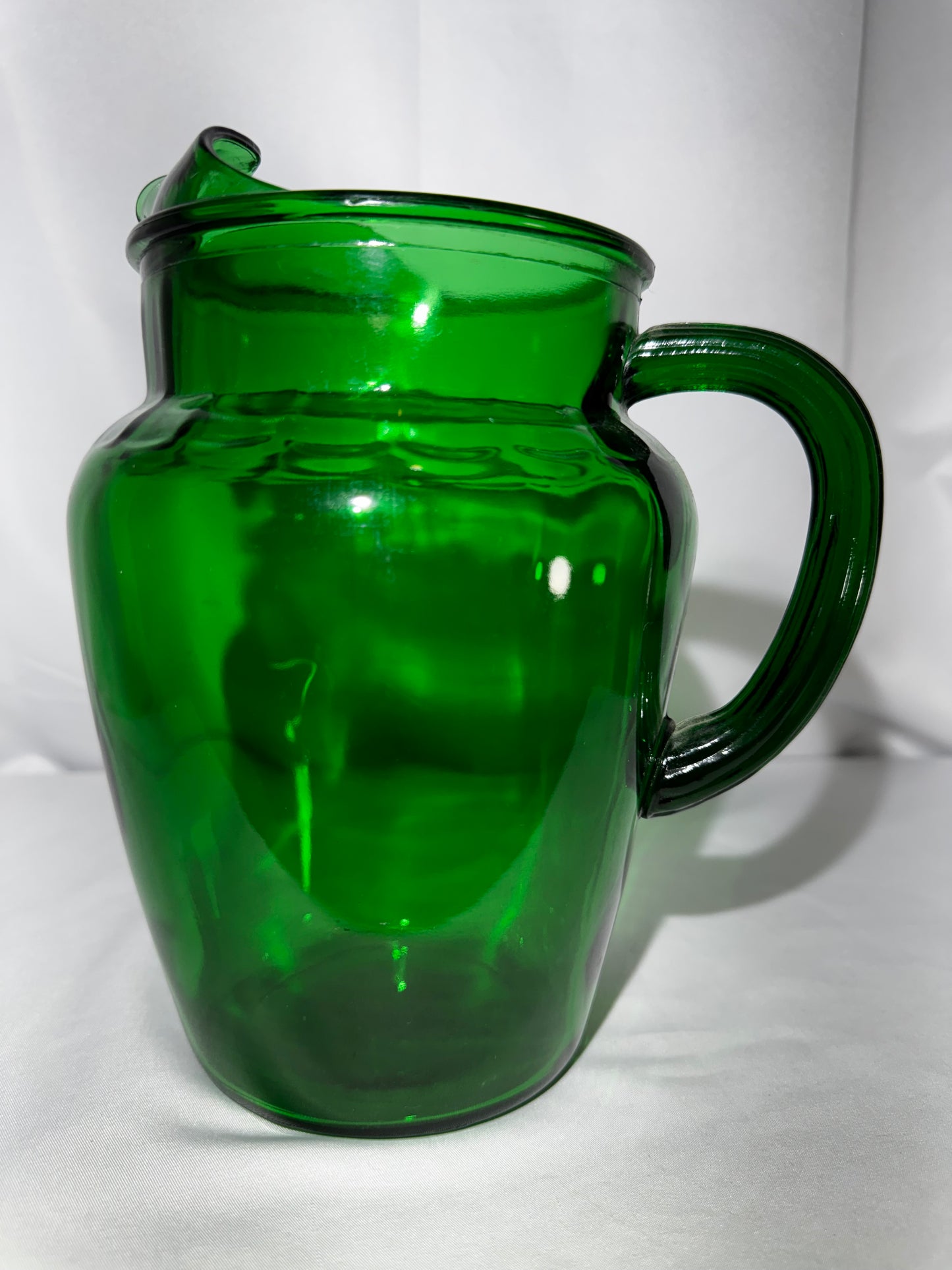 Vintage Anchor Hocking Forest Green Glass Pitcher Ice Lip 1950s–1960s