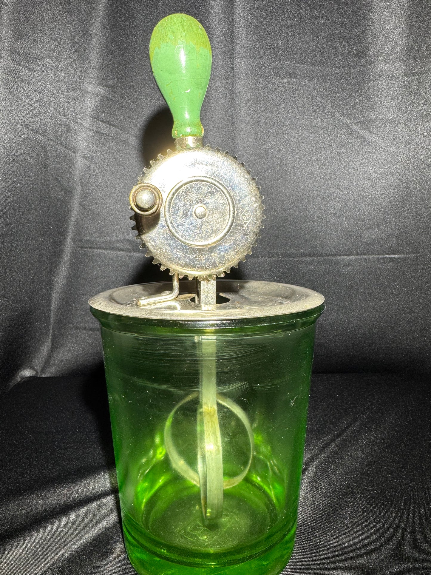 Vintage D&B Uranium Glass 4 Cup Measuring Cup A&J Hand Crank Mixer UV Glow Antique 11” Tall