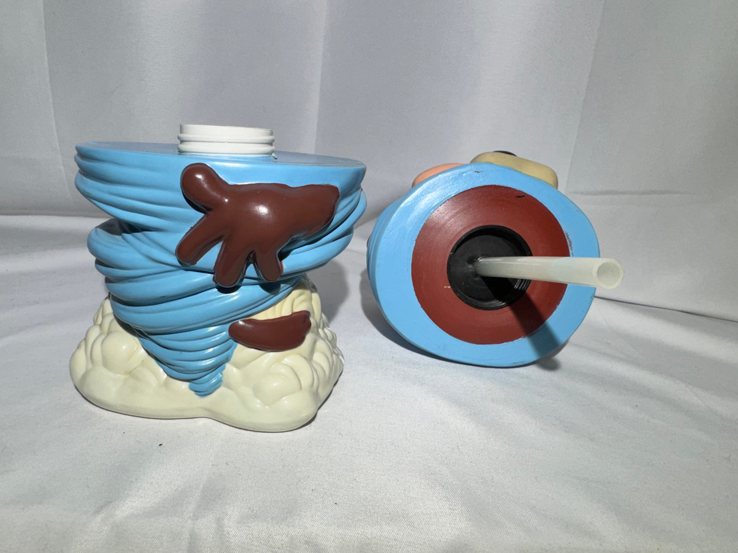 Vintage 1996 Warner Bros. Taz Bottle / Sip Cup – Looney Tunes – Monogram