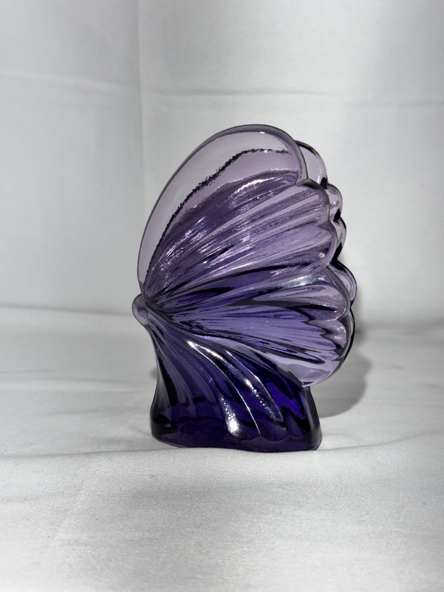 Vintage Fenton Amethyst Glass Butterfly – Lovely Display or Paperweight
