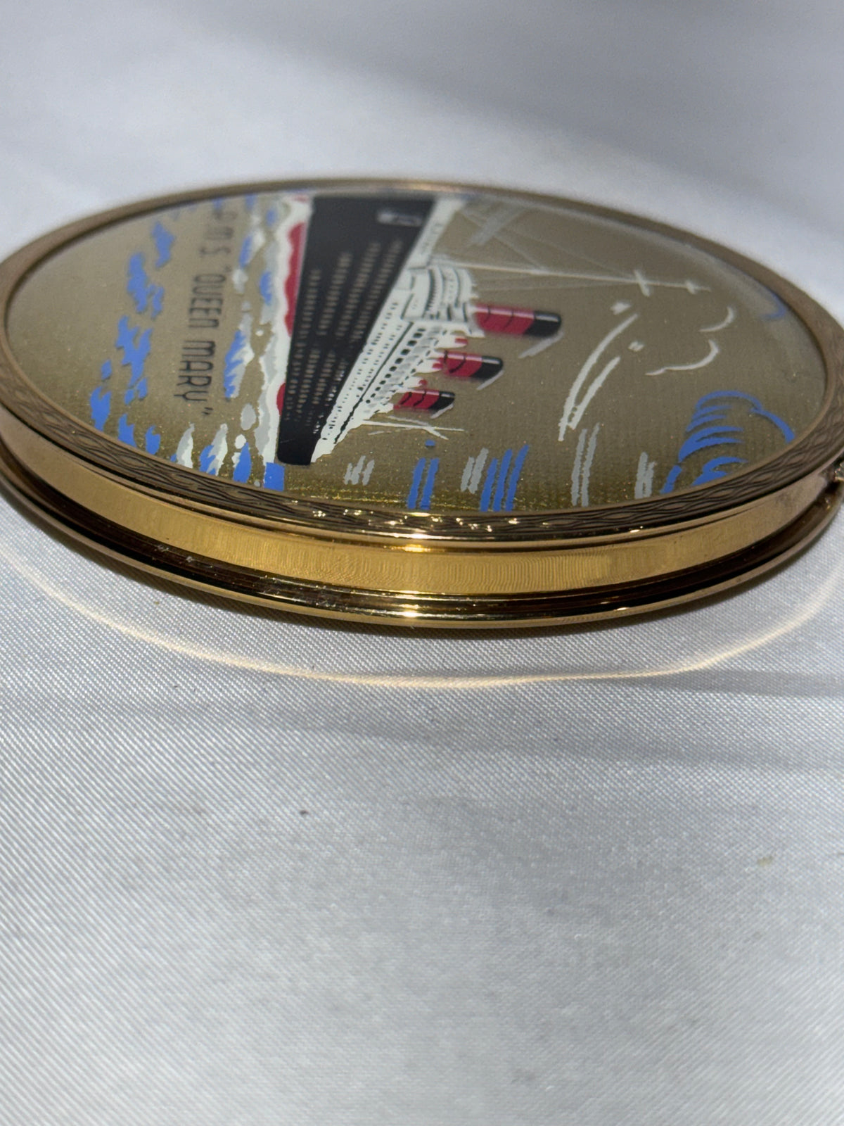 Vintage Stratton Powder Compact – R.M.S. Queen Mary – Circa 1950s – Complete with Travel Pouch