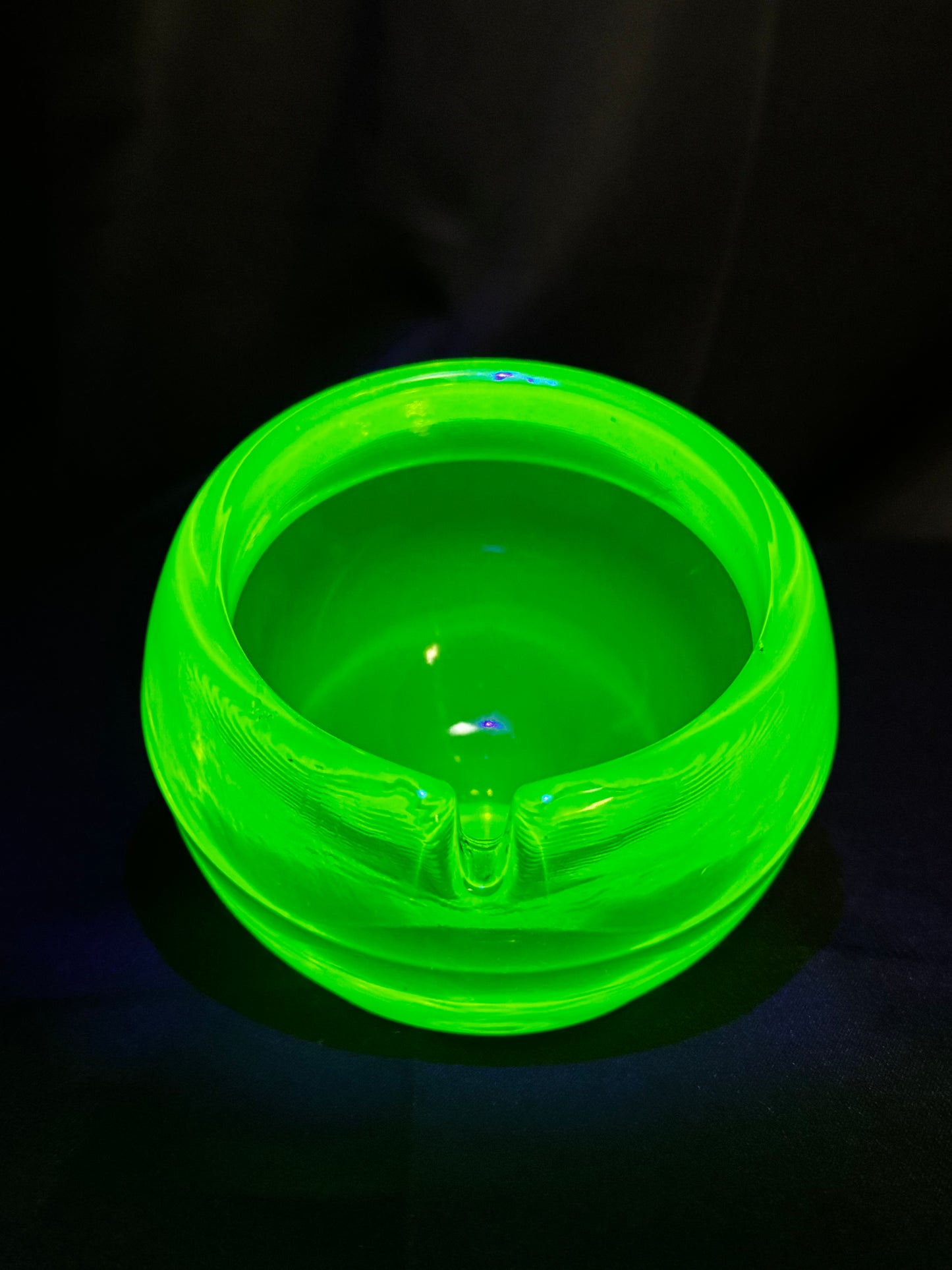 Vintage Viking Uranium Glass Orb Ashtray UV Reactive Green MCM 3.5” Glow Glass￼