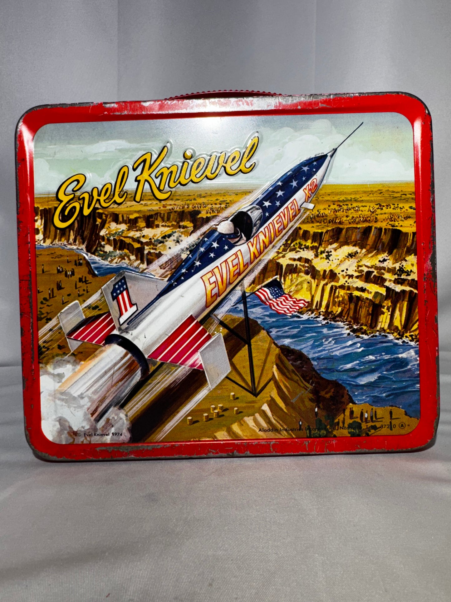 Vintage 1974 Evel Knievel Metal Lunchbox & Thermos Aladdin Rocket Stunt Scene