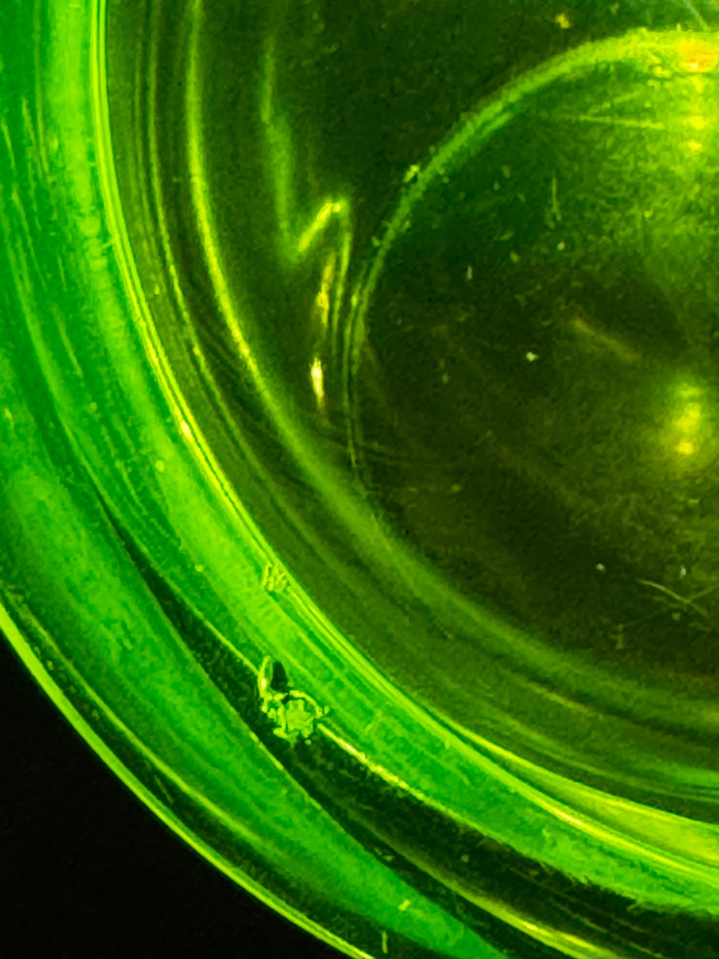 Vintage Viking Uranium Glass Orb Ashtray UV Reactive Green MCM 3.5” Glow Glass￼
