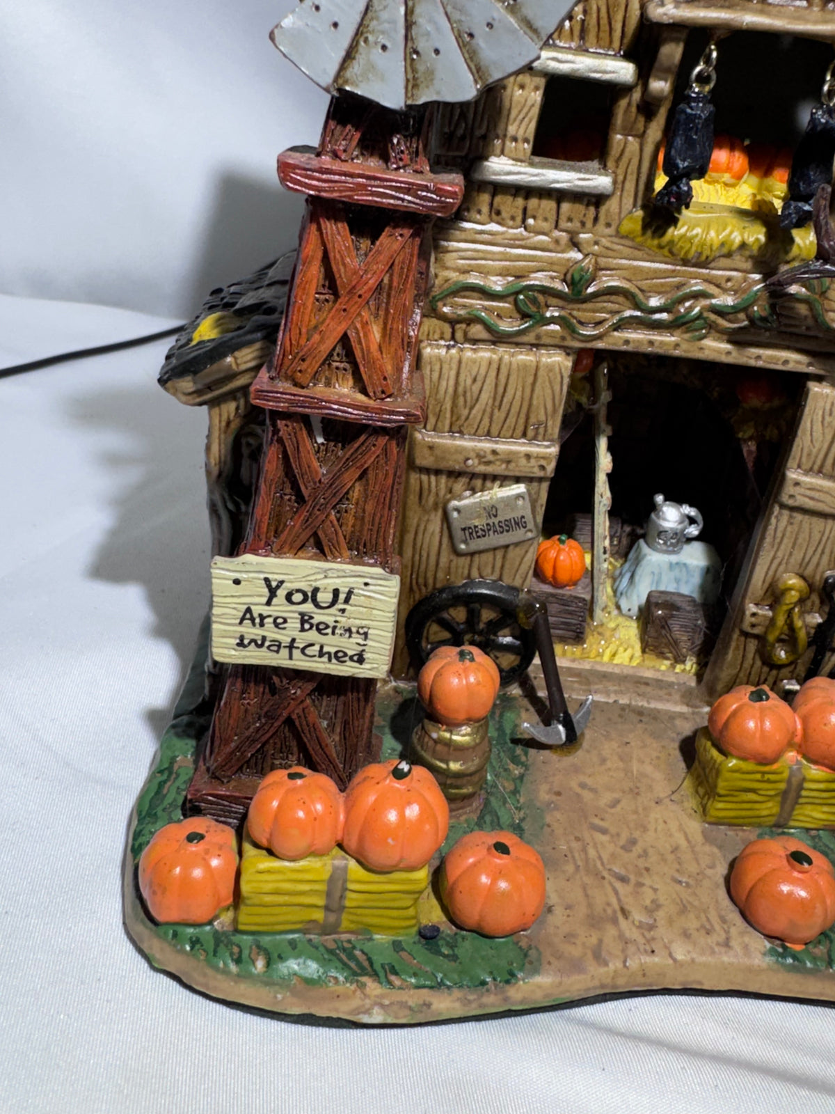 Lemax Spooky Town Creepy Barn #55222 — Retired 2005 Halloween Village Building