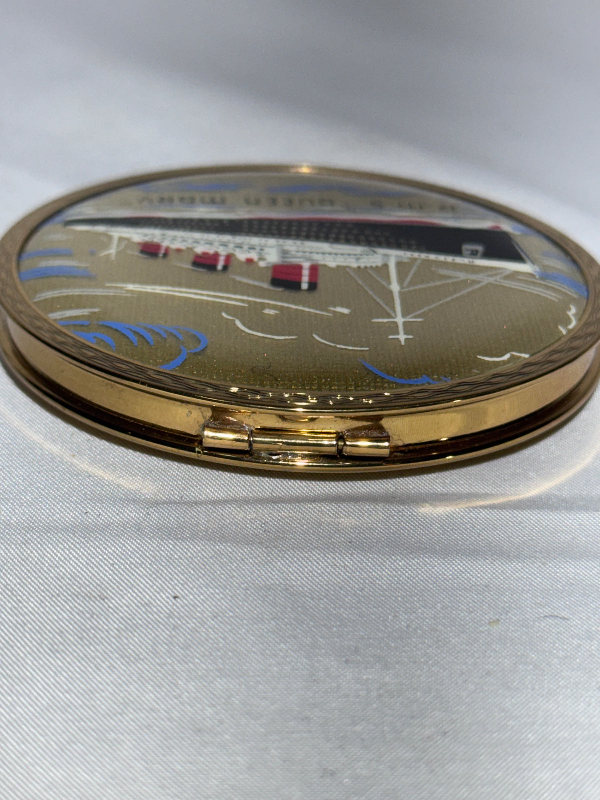Vintage Stratton Powder Compact – R.M.S. Queen Mary – Circa 1950s – Complete with Travel Pouch