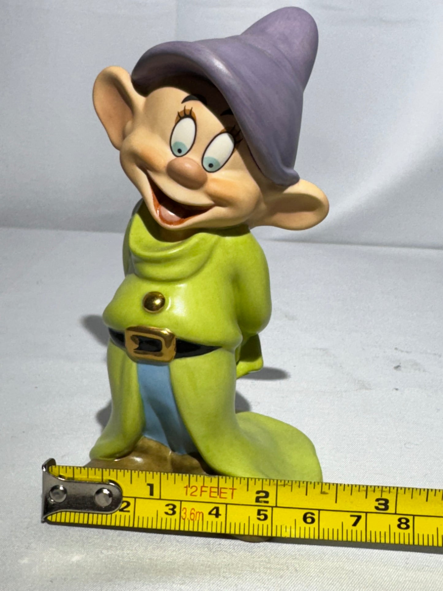 Classic Walt Disney Collection – Dopey “Gleeful Grin” Figurine (Item #4009982, 2009)