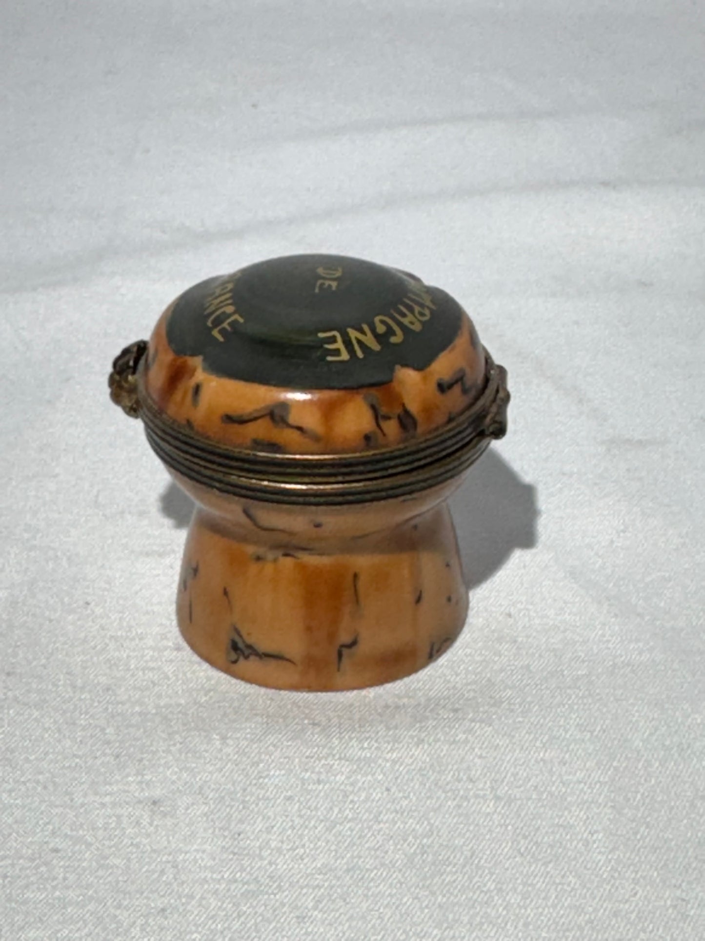 Vintage Limoges “Champagne de France” Porcelain Trinket Box – Hand Painted – Signed – Grape Clasp