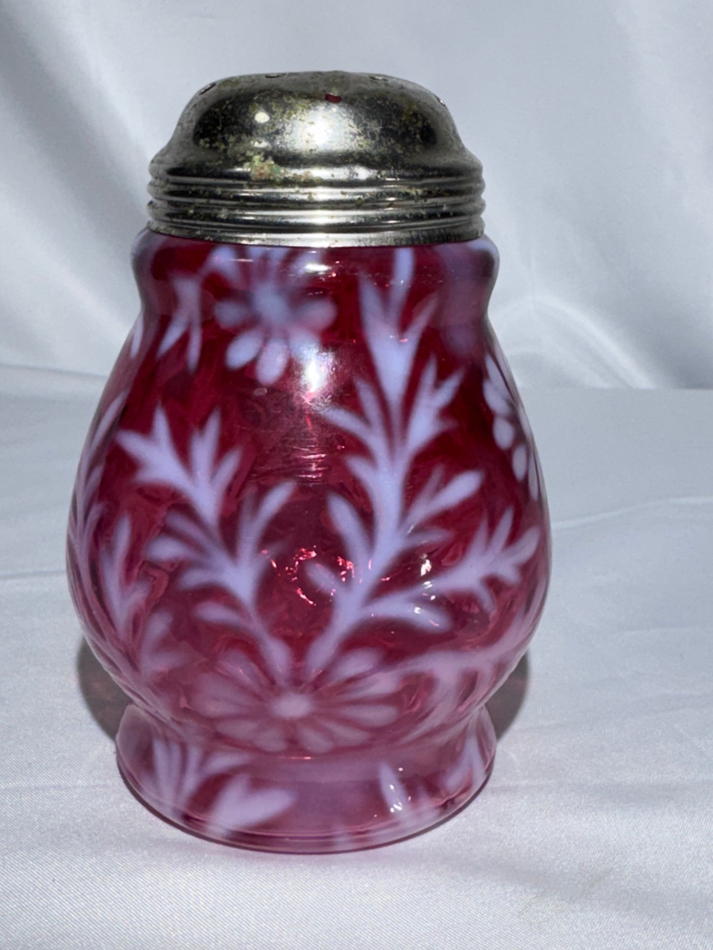 Vintage Northwood Cranberry Opalescent “Daisy & Fern” Sugar Shaker – 4.5”