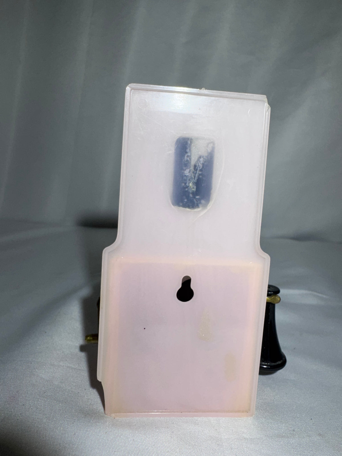 Vintage MCM Pink Plastic Wall Mount Crank Telephone Salt & Pepper Shakers