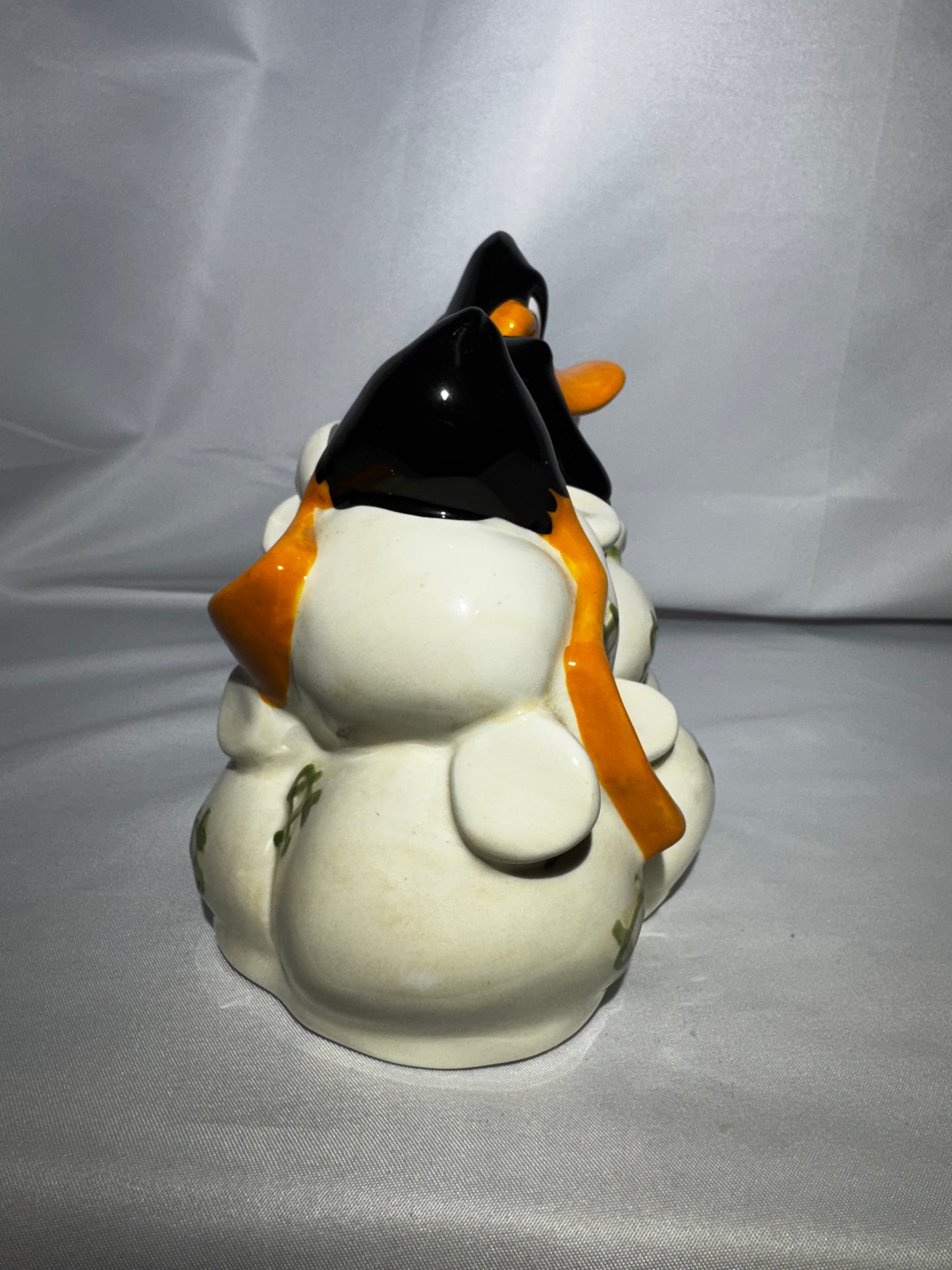 Vintage 1995 Warner Bros Looney Tunes Daffy Duck Ceramic Money Bank Collectible￼