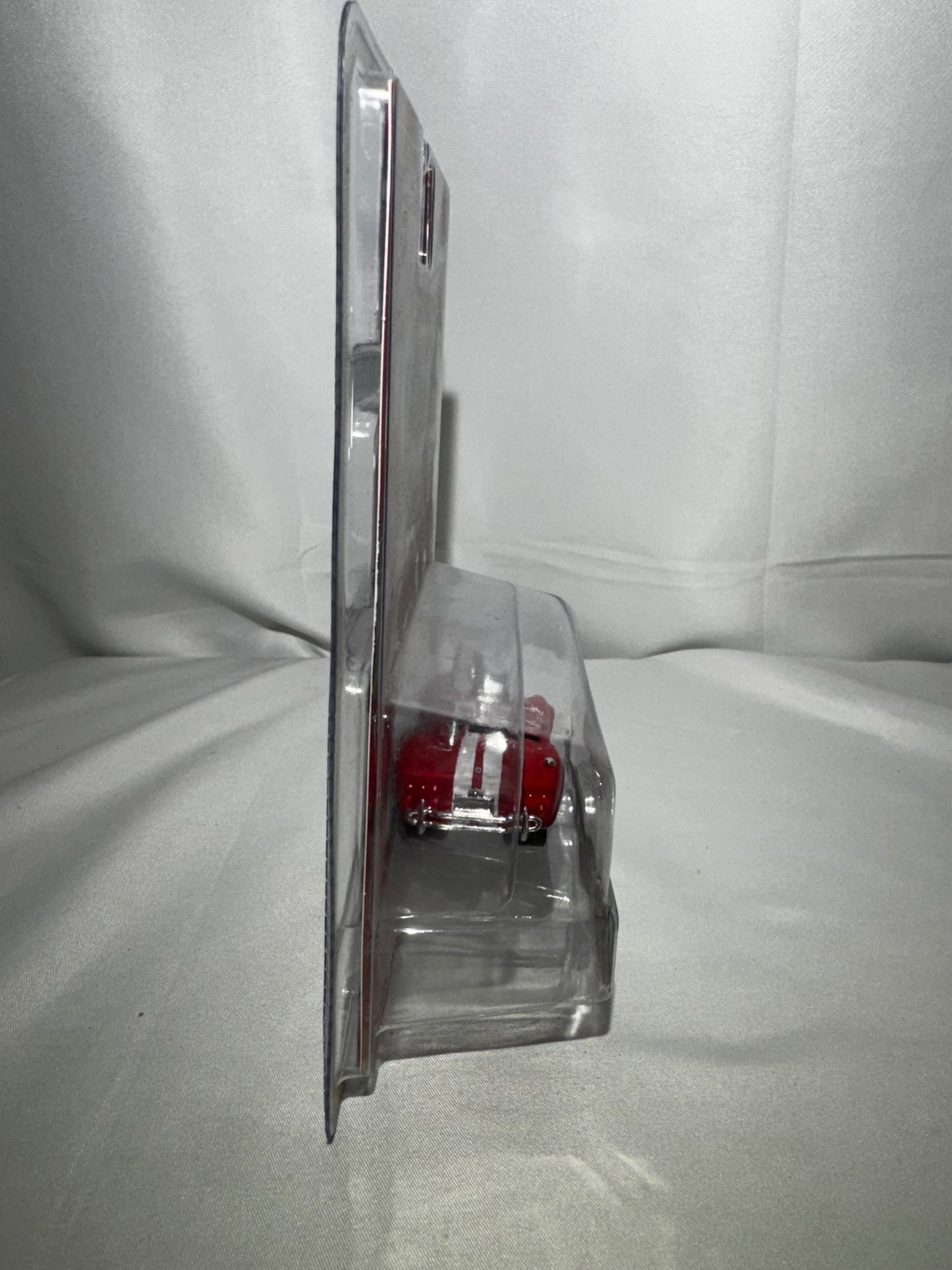 Muscle Machines 1:64 Scale ’64 Cobra 427 Diecast