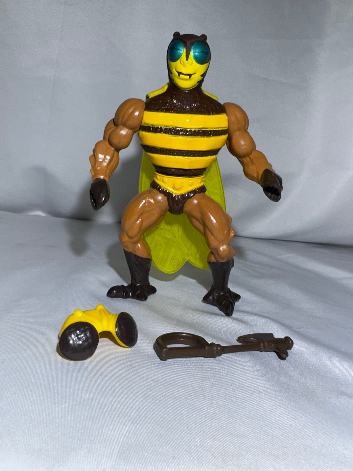 Vintage 1984 Mattel Masters of the Universe Buzz-Off Action Figure w/ Wings, Helmet & Axe
