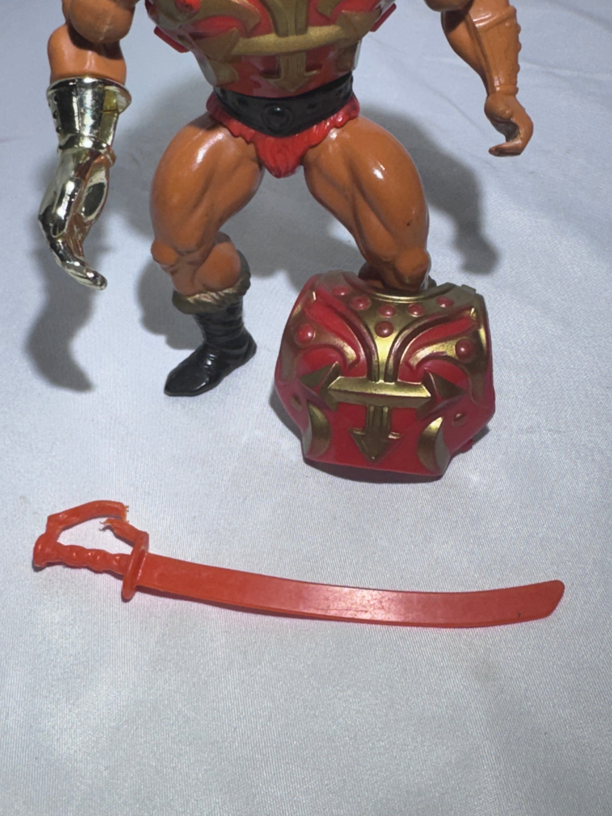 Vintage Mattel Masters of the Universe Jitsu Action Figure – Sword & 2 Chest Armor Pieces – MOTU