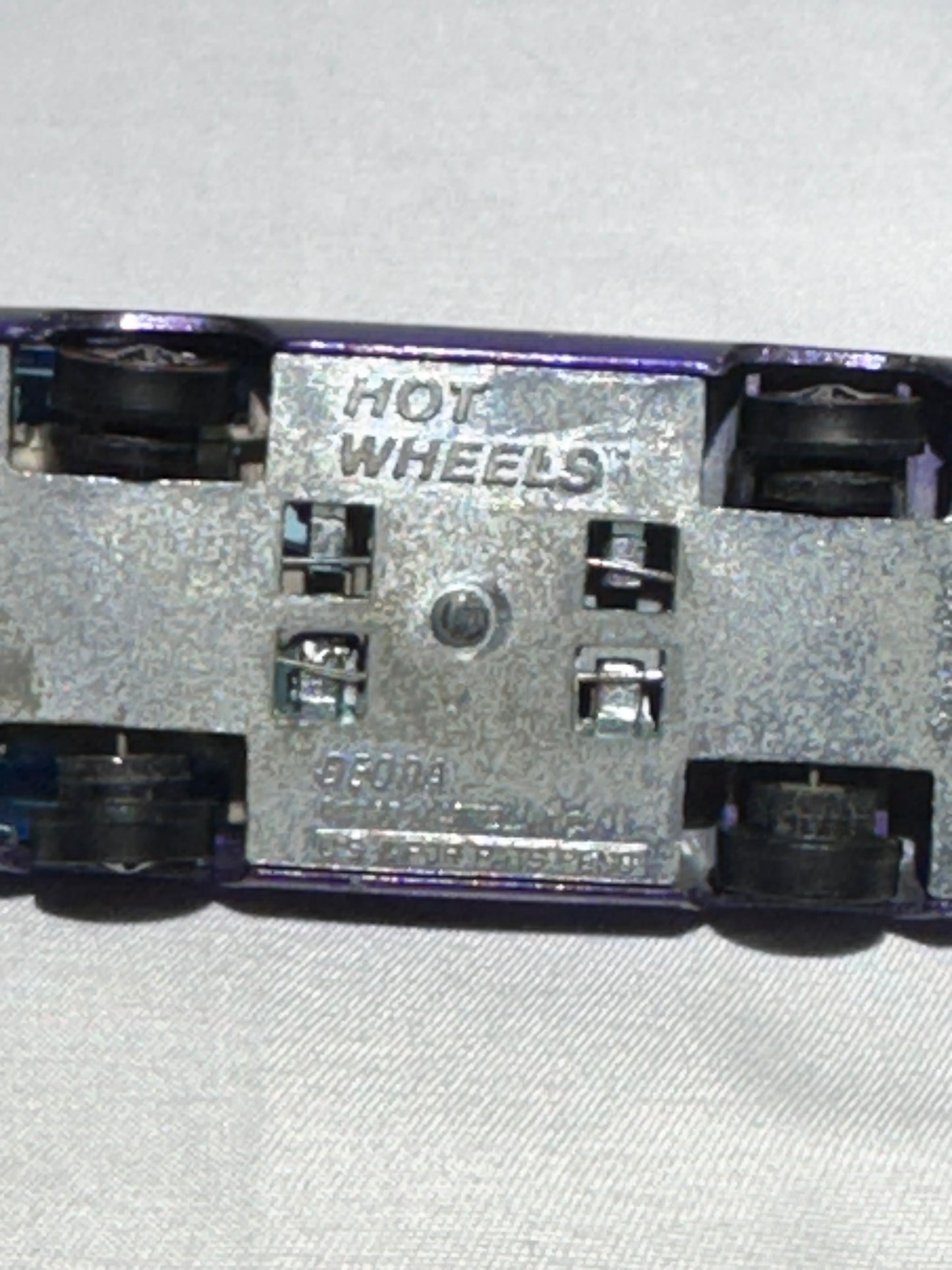 Vintage Hot Wheels Redline Deora – 1967 Original– Spectraflame Purple
