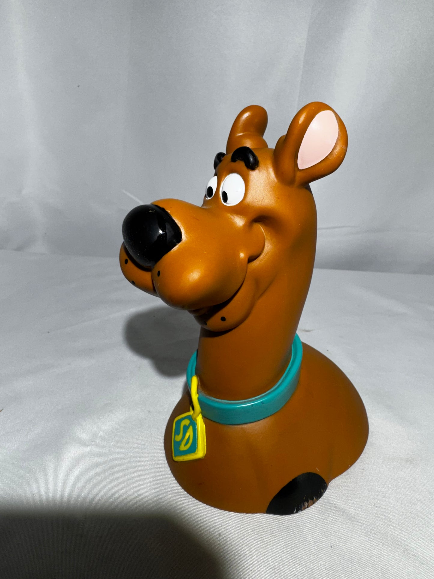 Vintage 2002 Hanna-Barbera Scooby-Doo Bust Coin Bank 6.5” Plastic Piggy Bank