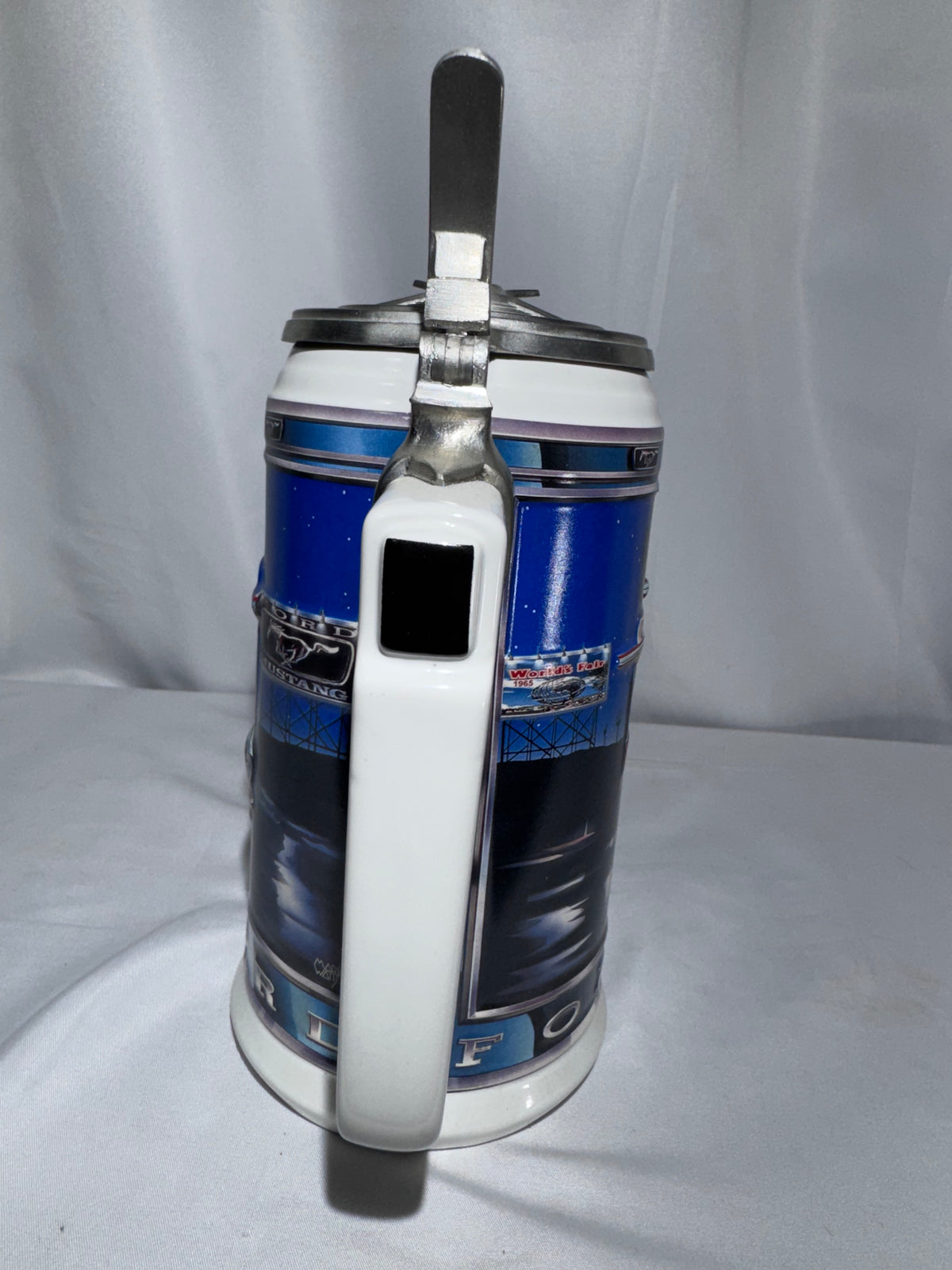 Budweiser 1964 1/2 Ford Mustang Convertible Beer Stein – Classic Car Series – 2000 – Box & COA