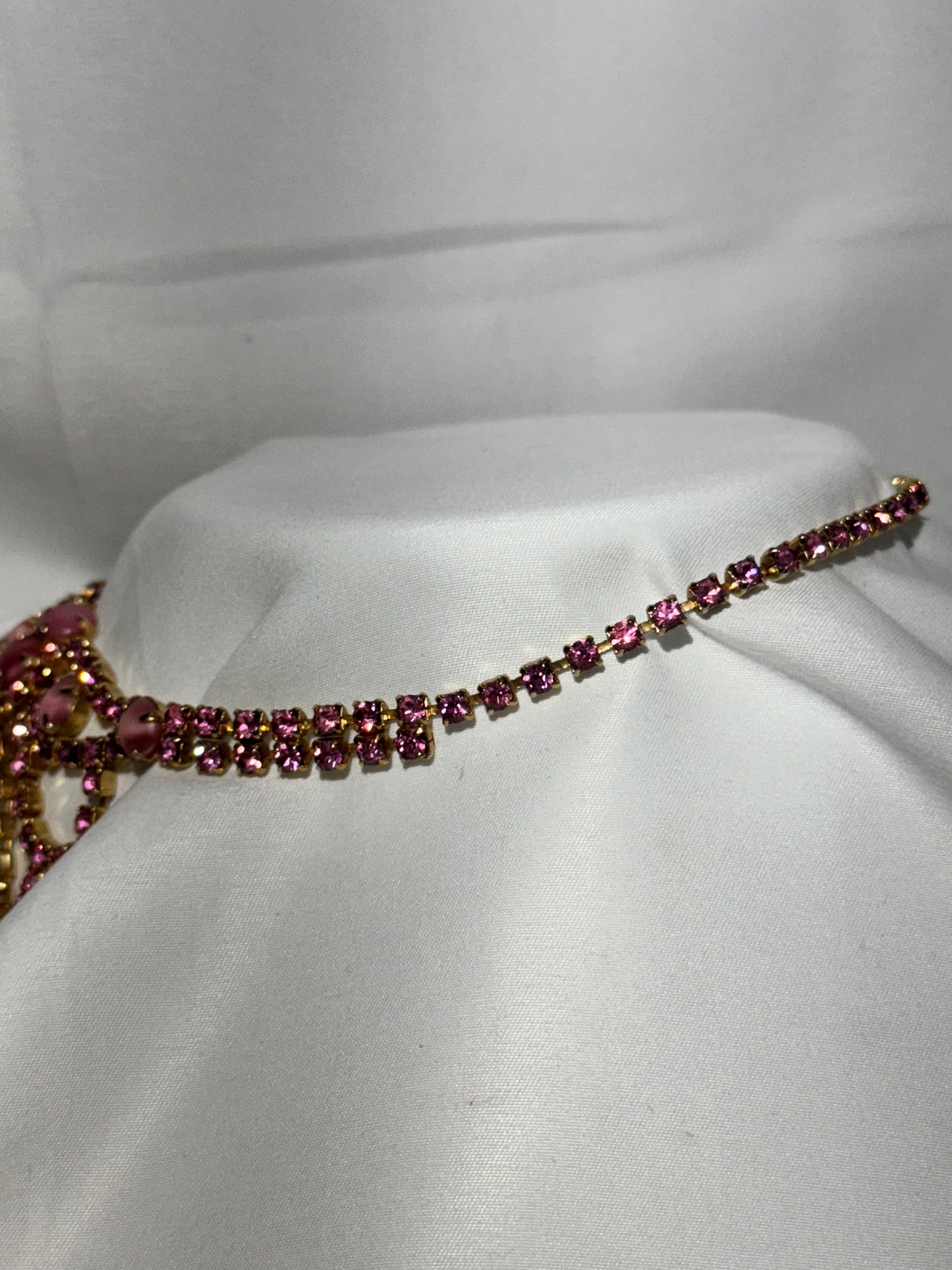Vintage Pink Rhinestone Necklace with Cabochon Stone & Gold-Tone Setting – Adjustable 15” Length with Five Dangles