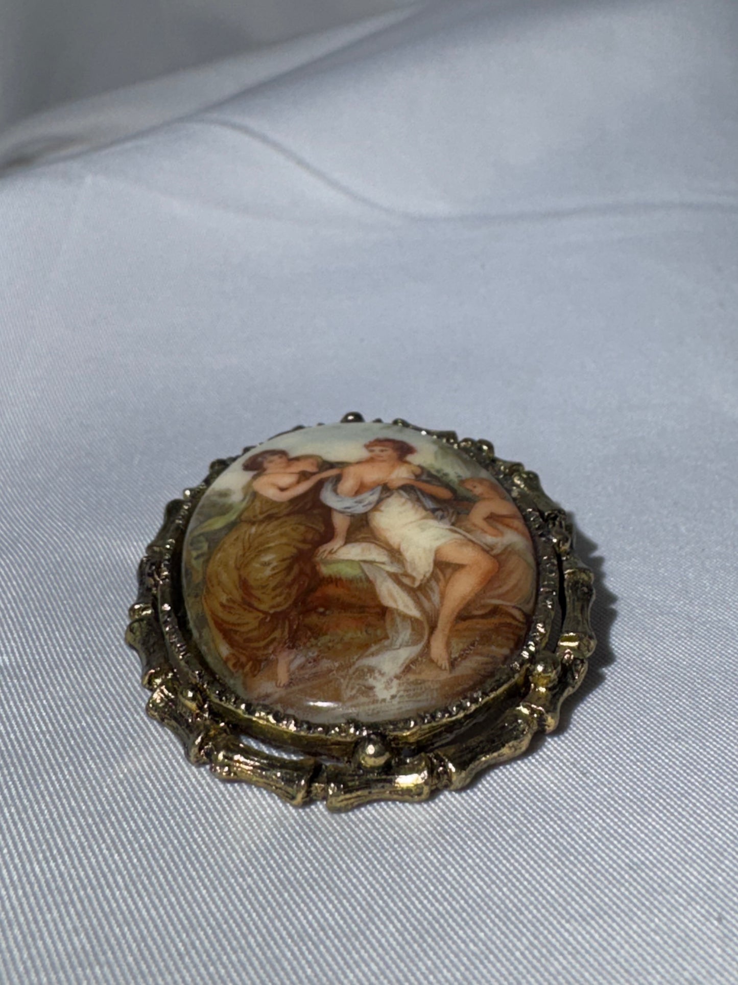 Vintage French Limoges Porcelain Miniature Brooch – Classical Mythology Scene – Ornate Gold-Tone Frame