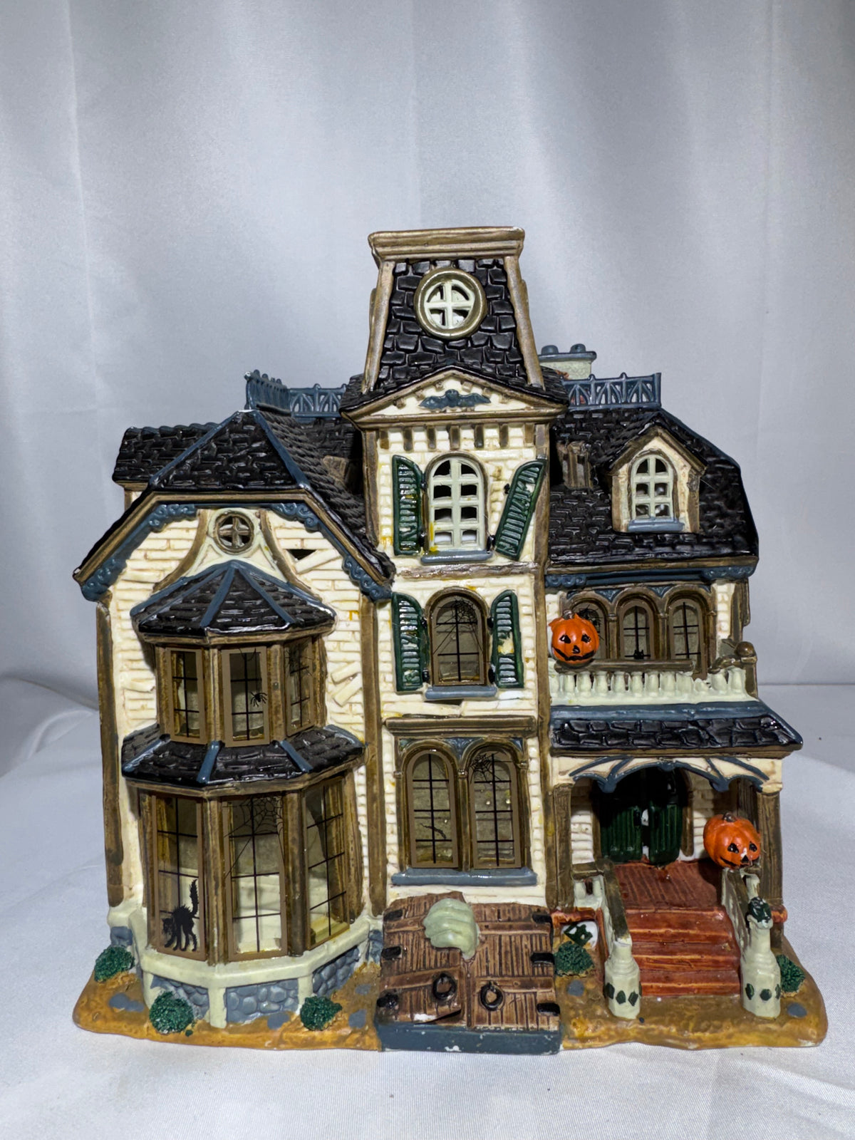 Lemax Spooky Town Greaves Manor #05473 – 2000 Retired Halloween Village Building – Parts/Repair