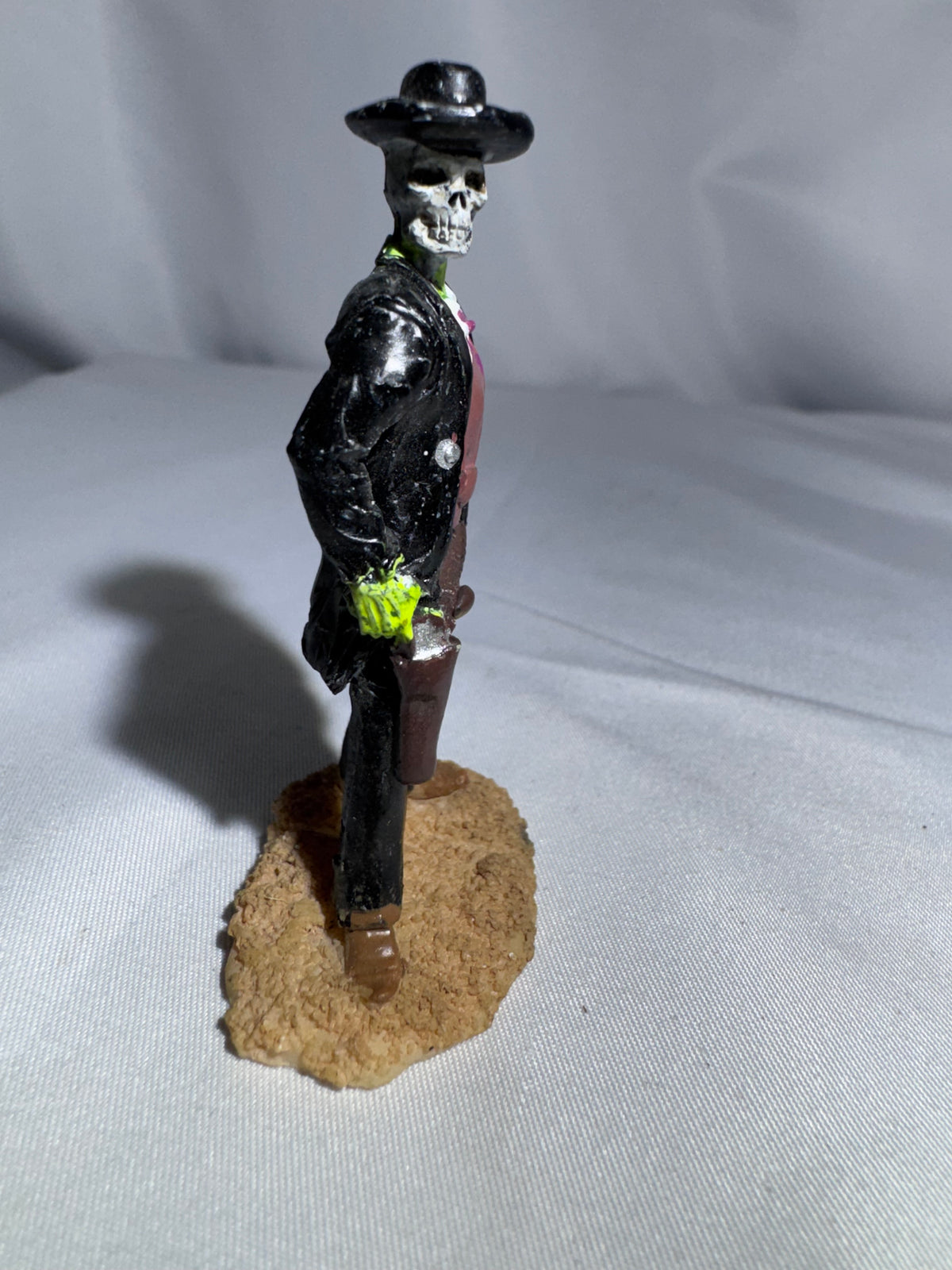 Lemax Spooky Town “Quick Draw” Skeleton Cowboy #82478 – 2008 – RETIRED