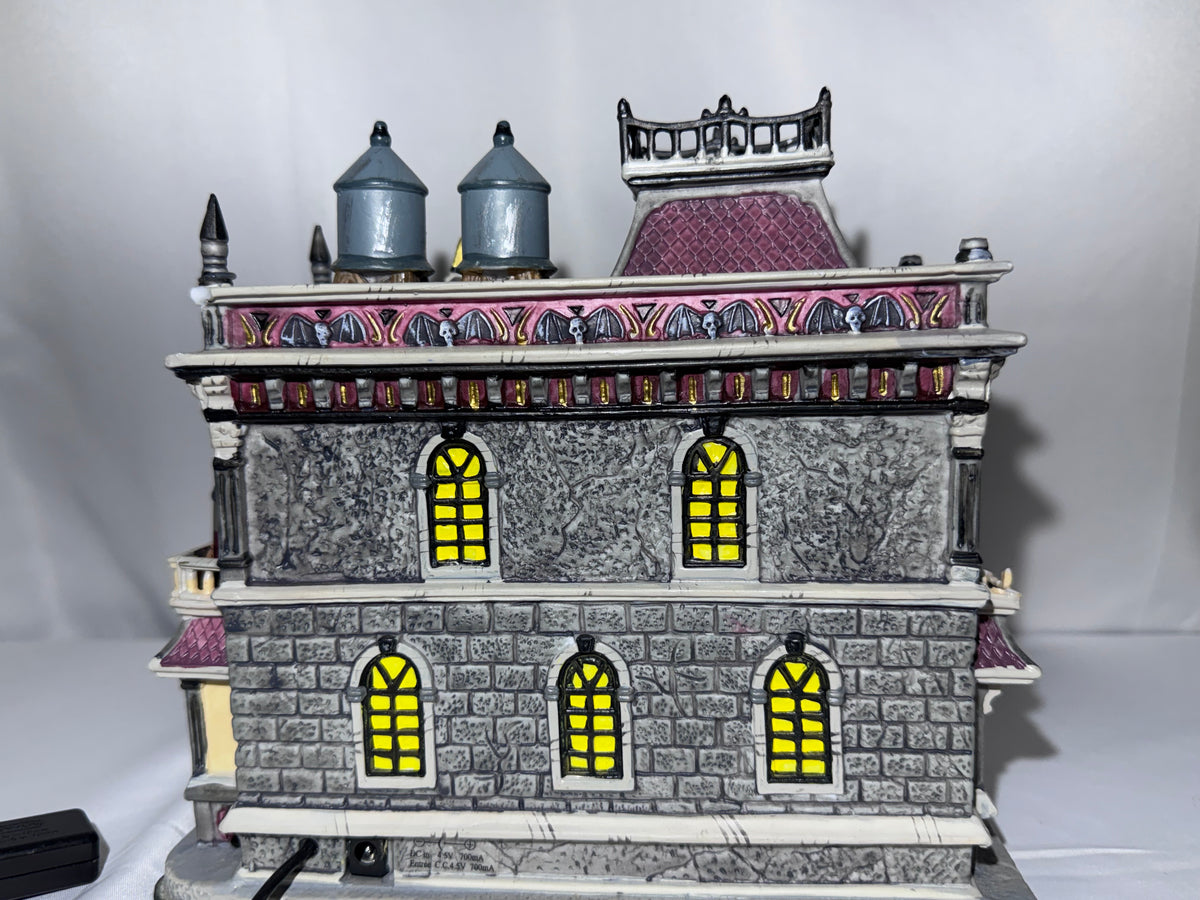 Lemax Spooky Town The Blood Bank #55239 – Retired 2005 – Animated & Lighted