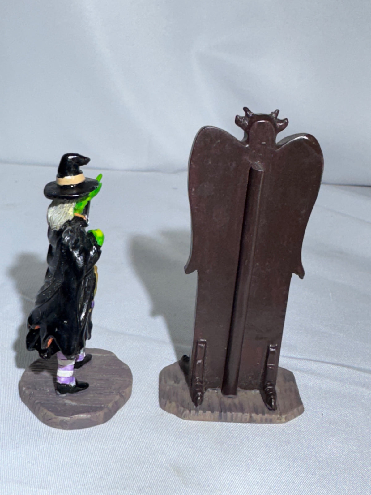 Lemax Spooky Town “Mirror Mirror” Figurine Set #52103 — Retired 2005