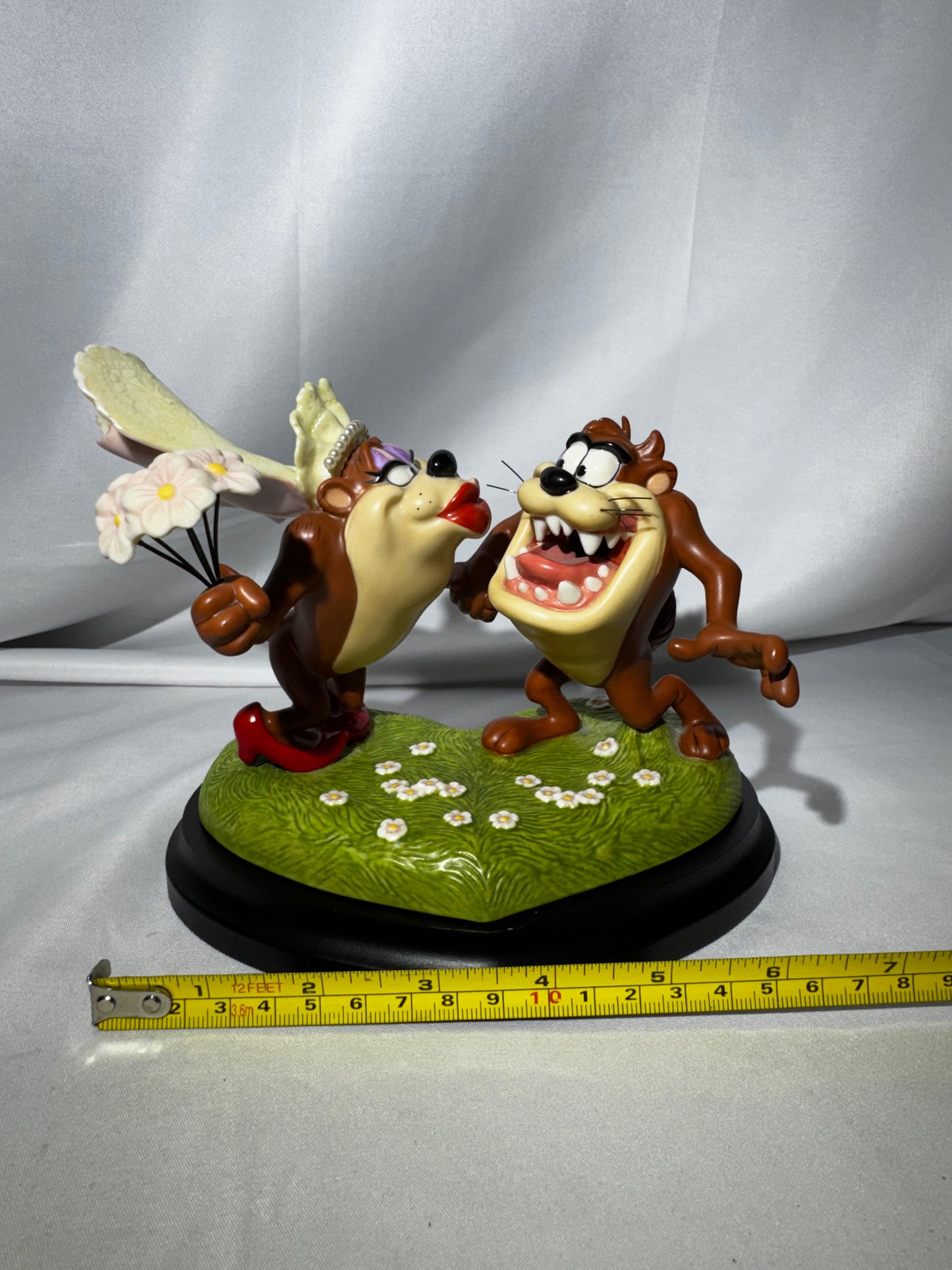 Goebel Looney Tunes Taz She-Devil “I Do!” Ltd Ed Figurine #1235/10000