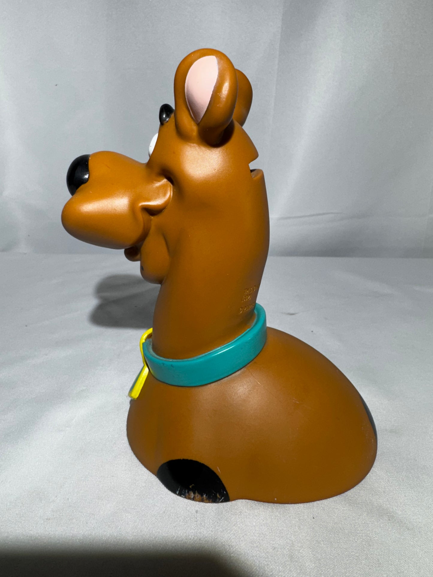 Vintage 2002 Hanna-Barbera Scooby-Doo Bust Coin Bank 6.5” Plastic Piggy Bank