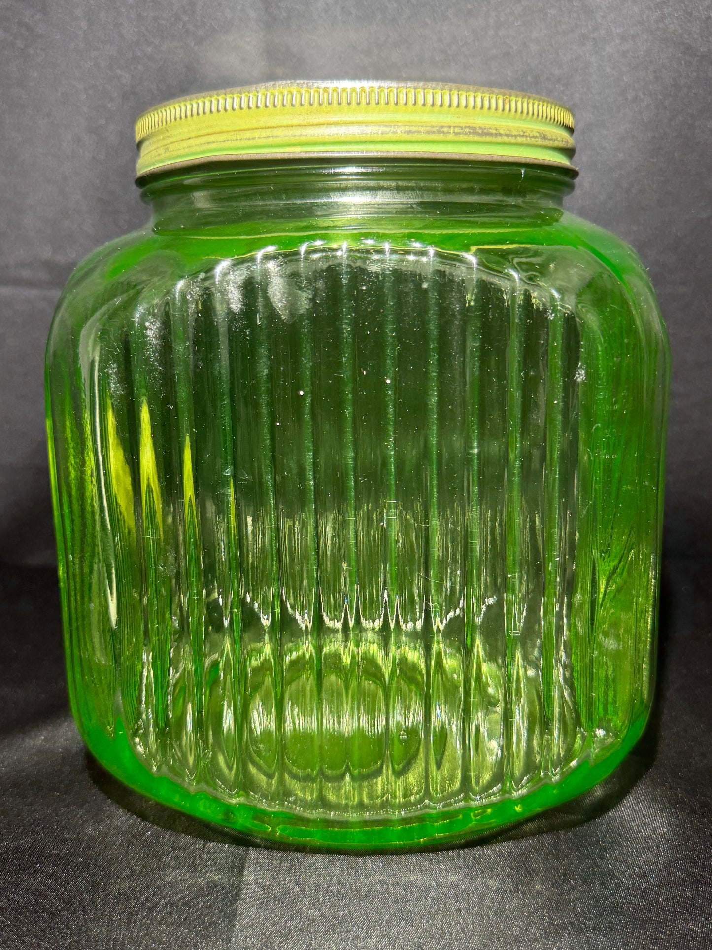 Vintage 1930s Uranium Glass Hoosier Cookie Jar Canister Green Ribbed UV Reactive w/Lid