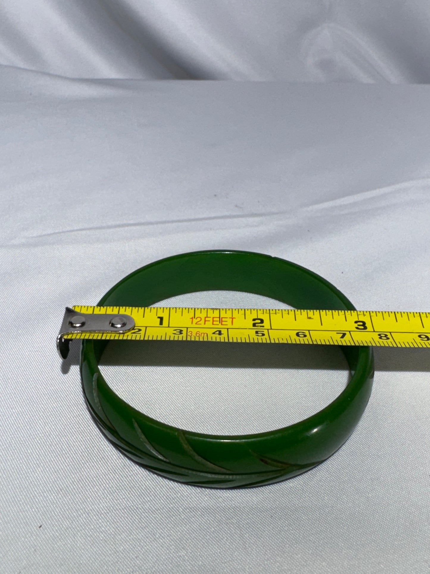 Vintage Carved Translucent Spinach Green Bakelite/Catalin Bengal – Rare Antique Jewelry