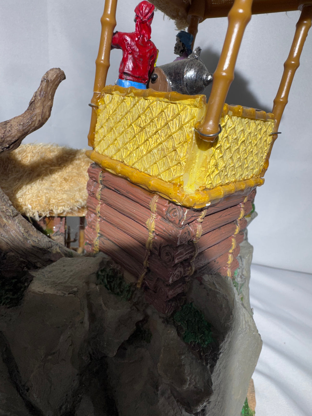 Lemax Spooky Town Pirates’ Hideout #84764 — Retired 2008 Halloween Village