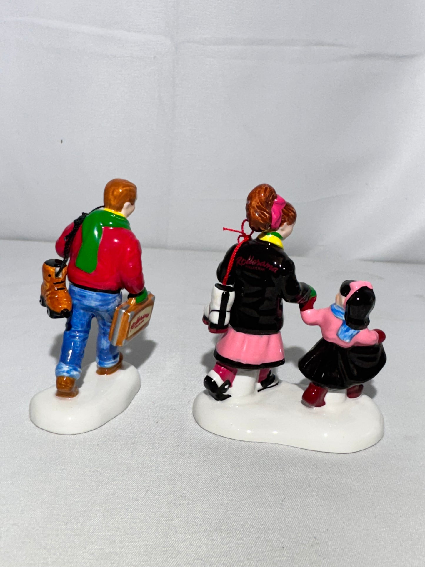 Dept. 56 Original Snow Village – “Everybody Goes Skating at Rollerama” #54928