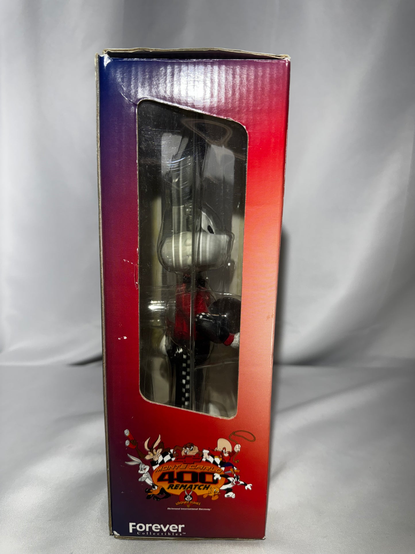 2002 Limited Edition Bugs Bunny Monte Carlo 400 Bobblehead #273/15,000 NASCAR ￼