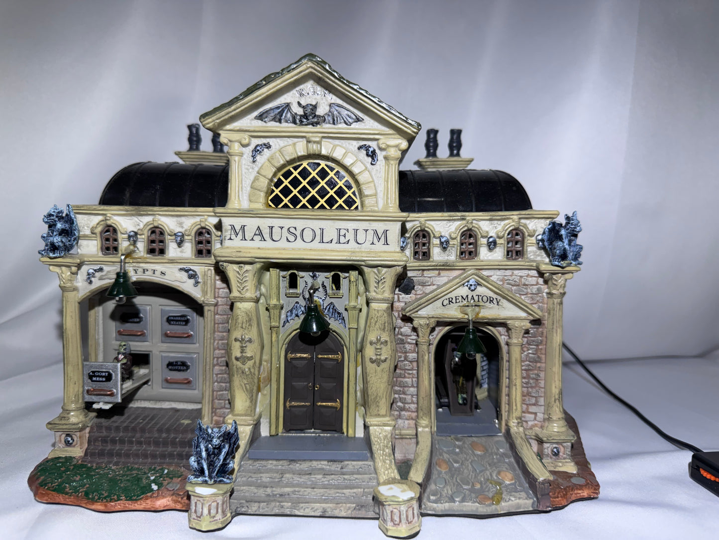 Lemax Spooky Town Rest in Pieces Mausoleum #55233 – Retired 2005 – For Parts/Display