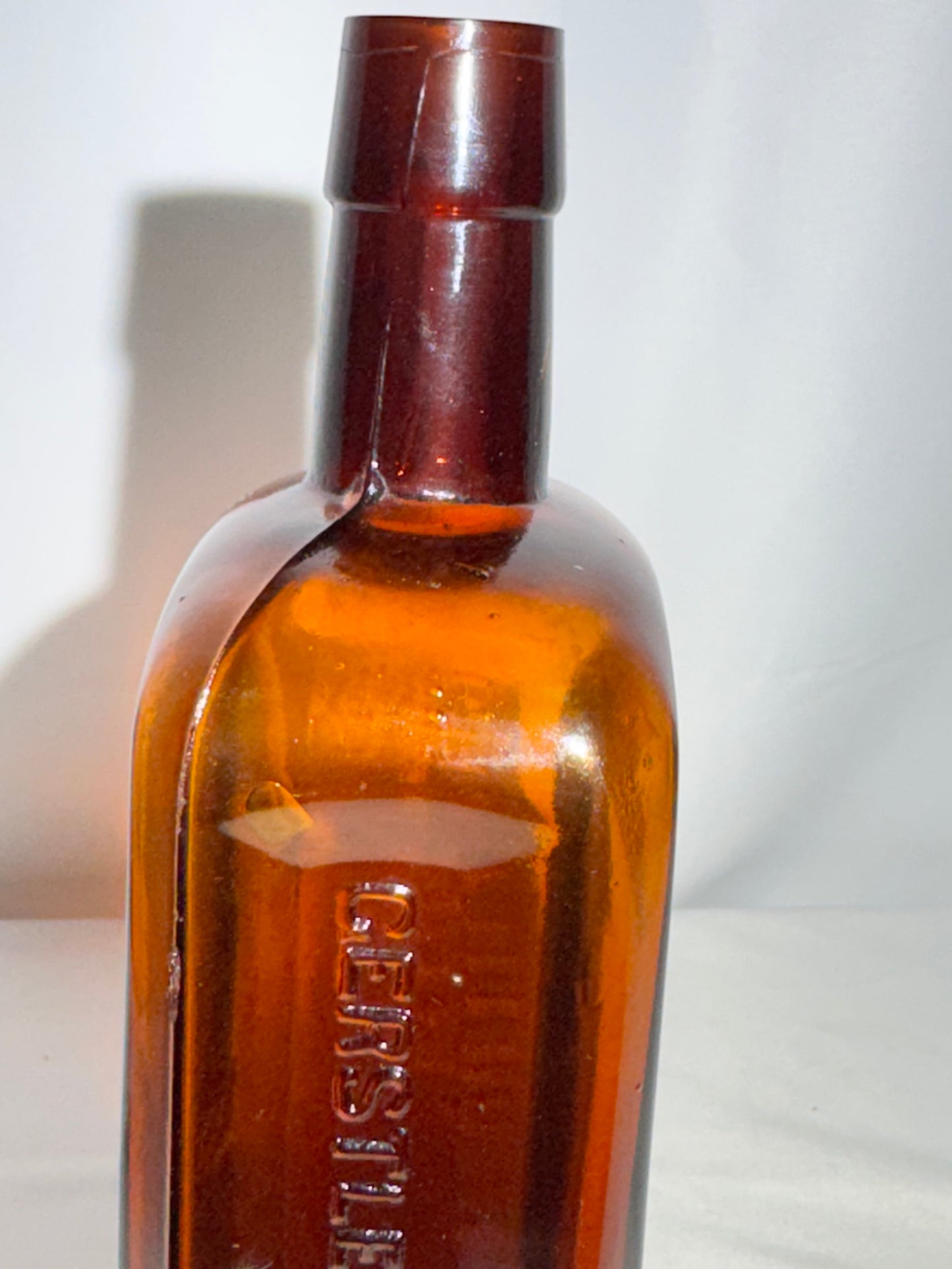 Vintage Amber Glass “S.J.S. For The Blood” Bottle – Gerstle Medicine Co., Chattanooga, Tenn.