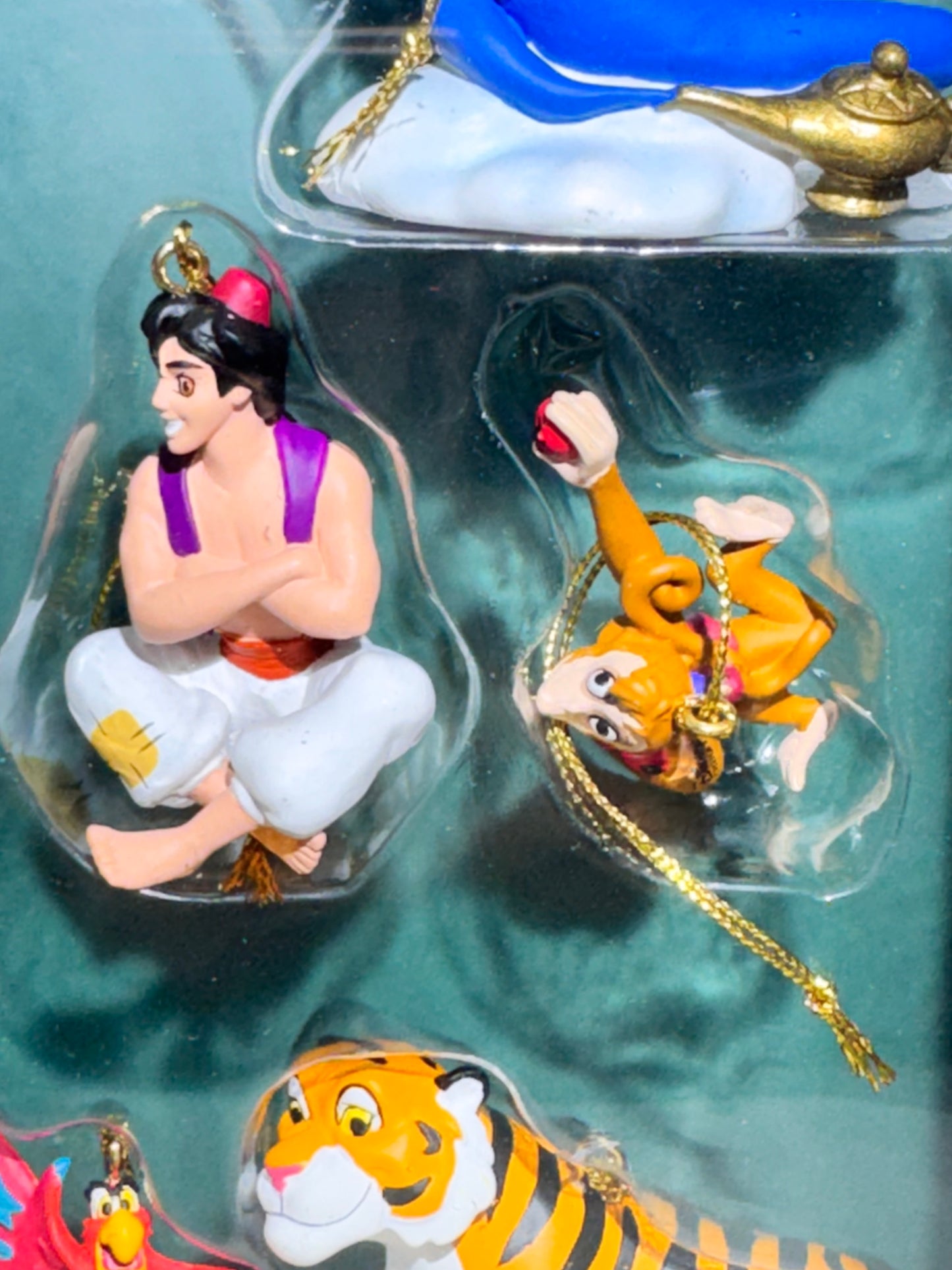 Vintage Disney Aladdin Storybook Ornament Set 8 Pc Genie Jasmine Jafar Box