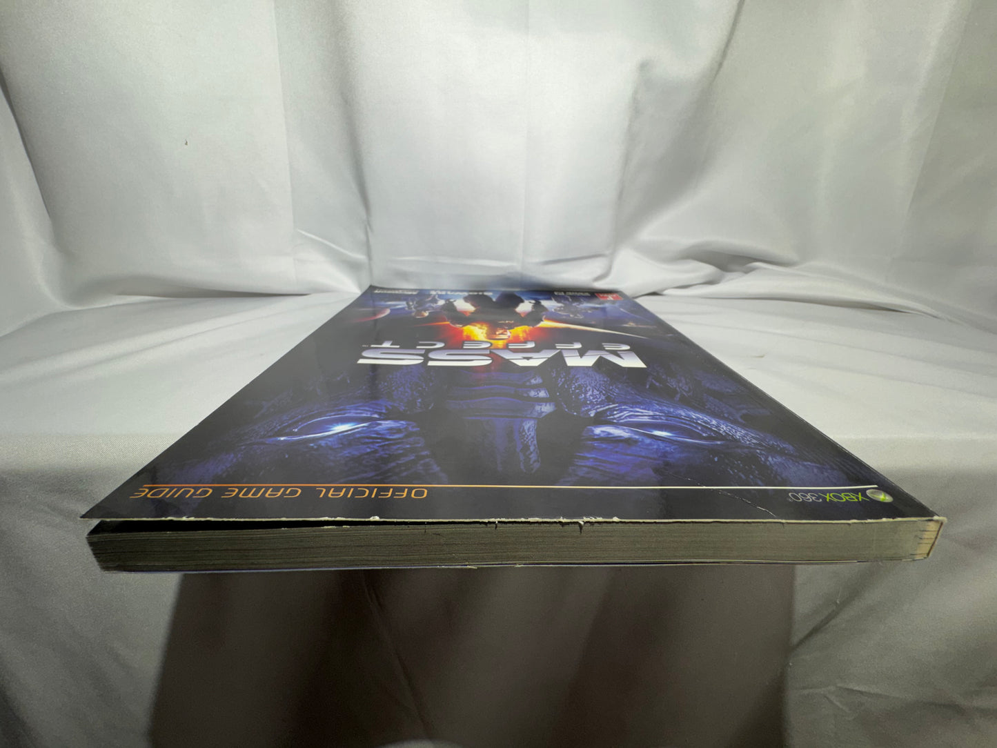 Mass Effect Prima Official Strategy Guide 2007 Xbox 360 w/ Fold-Out Poster