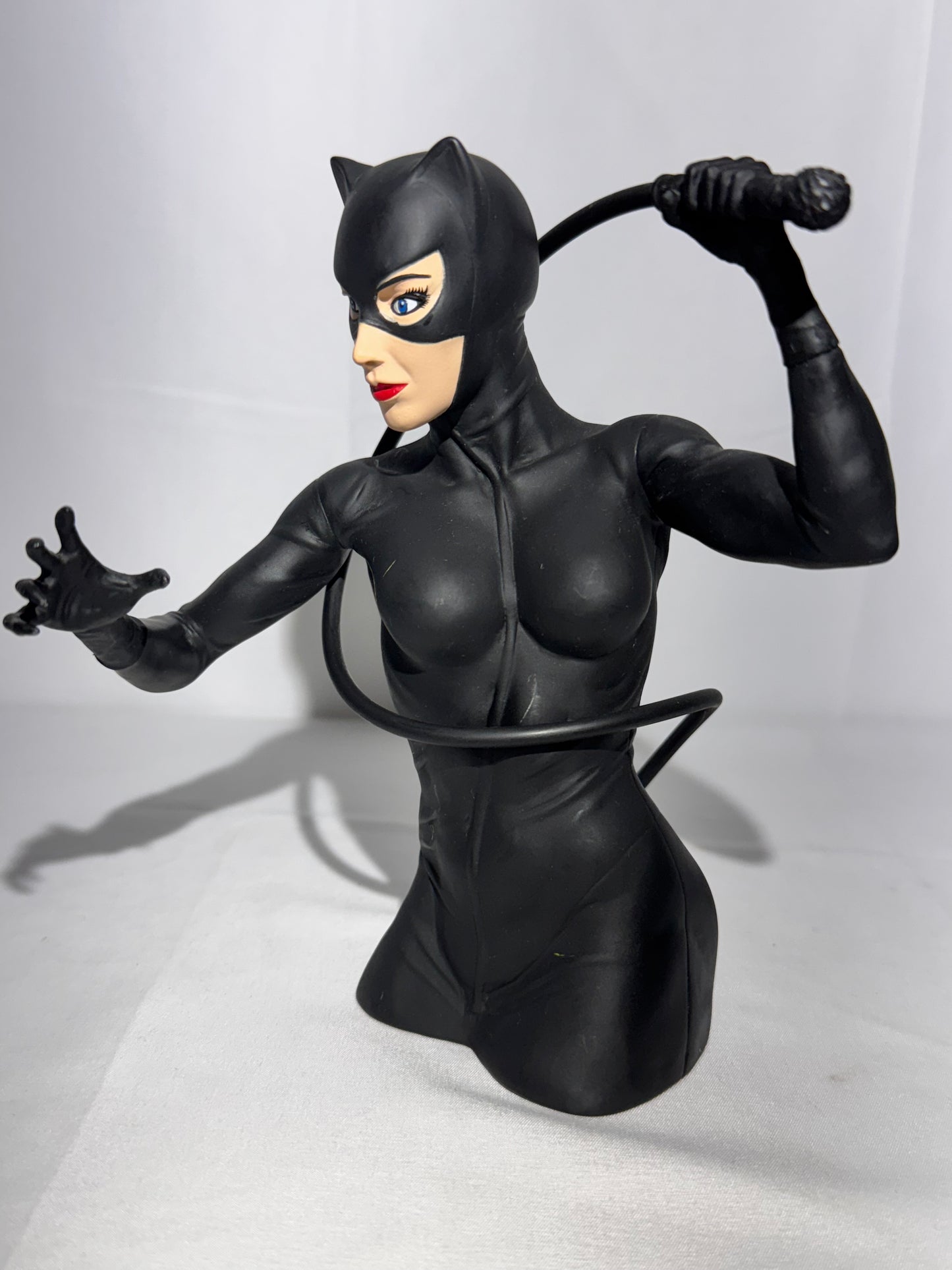Catwoman Bust Bank – Stock #45341 – DC Comics