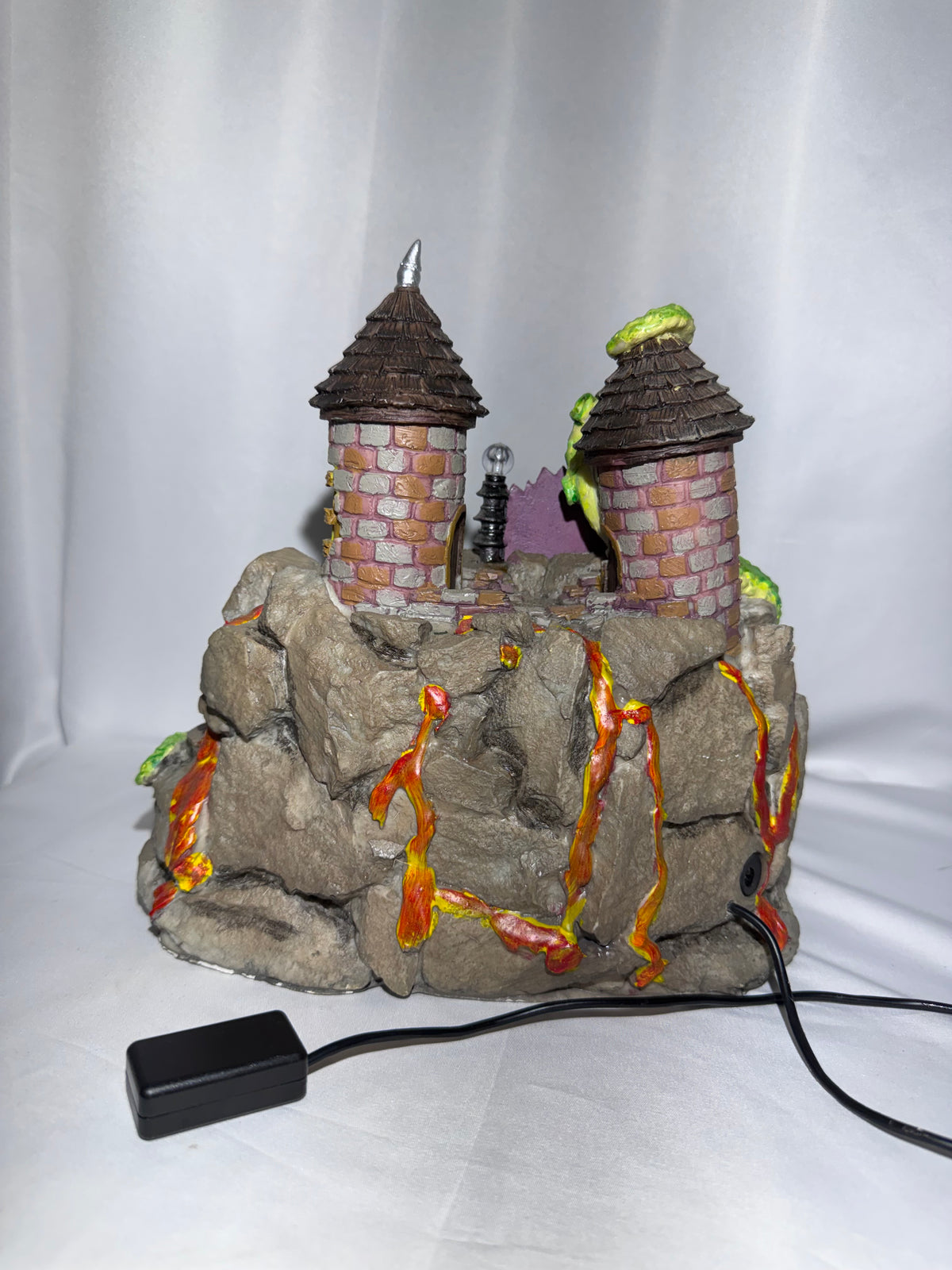Lemax Spooky Town Tunnel of Terror #84771 – Retired 2008–2018 – Animated & Musical