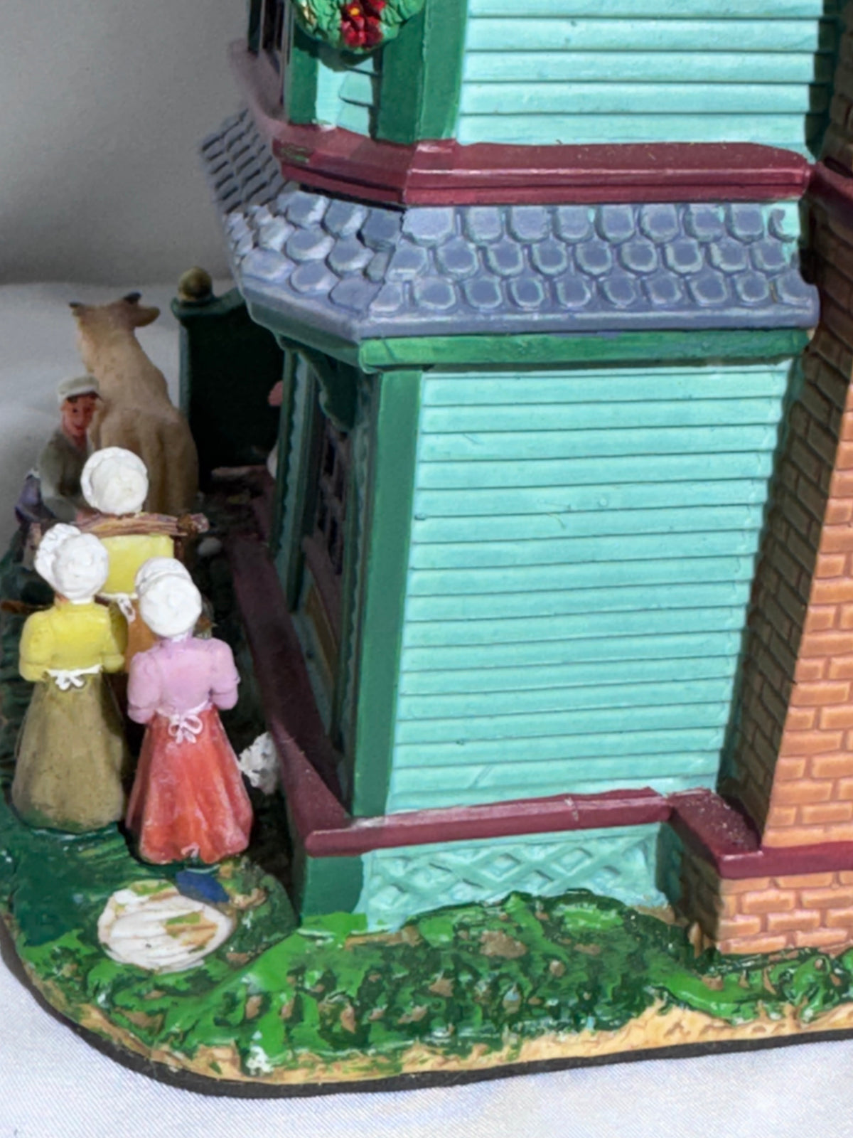 Lemax 12 Days of Christmas Manor #95869 – 2009 Sights & Sounds Collection – Retired Christmas Village -Read
