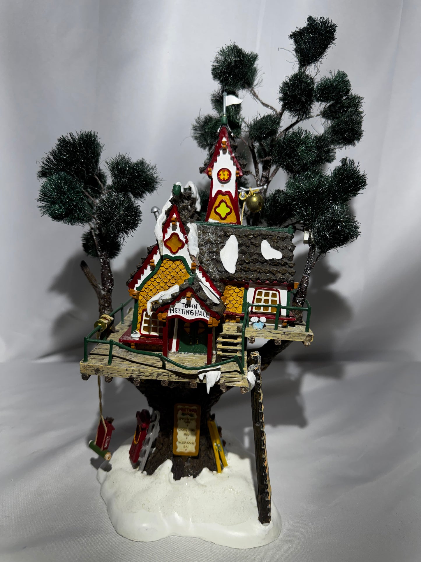 Department 56 North Pole Woods “Town Meeting Hall” Lighted Building – Item #56.56880