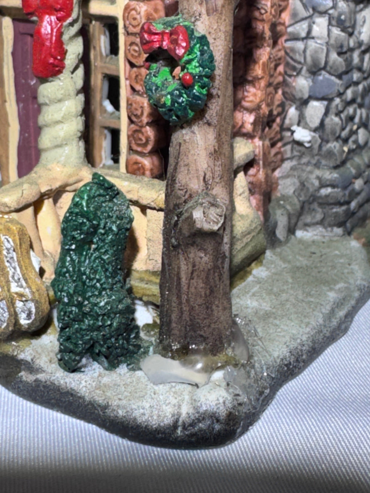 Lemax Vail Village Collection – Mountain Breeze Retreat #45074 (2004)